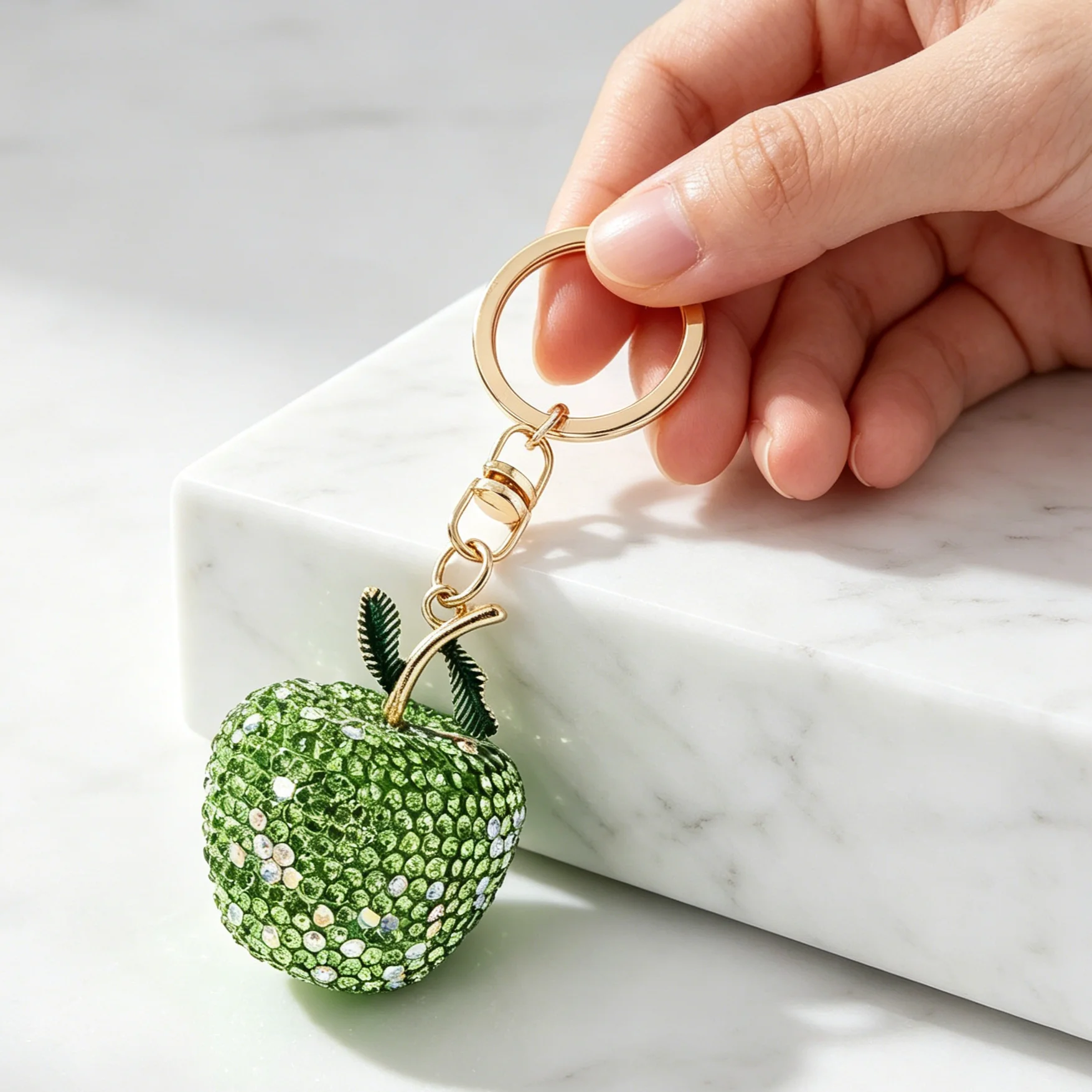 Niedliche Schlüsselanhänger mit grünem Apfel und vollem Diamantbesatz, Kristall-Frucht-Anhänger, Schlüsselring, modische Handtaschen-Dekoration, Schmuck, Geschenk für Frauen und Mädchen – Detail 2