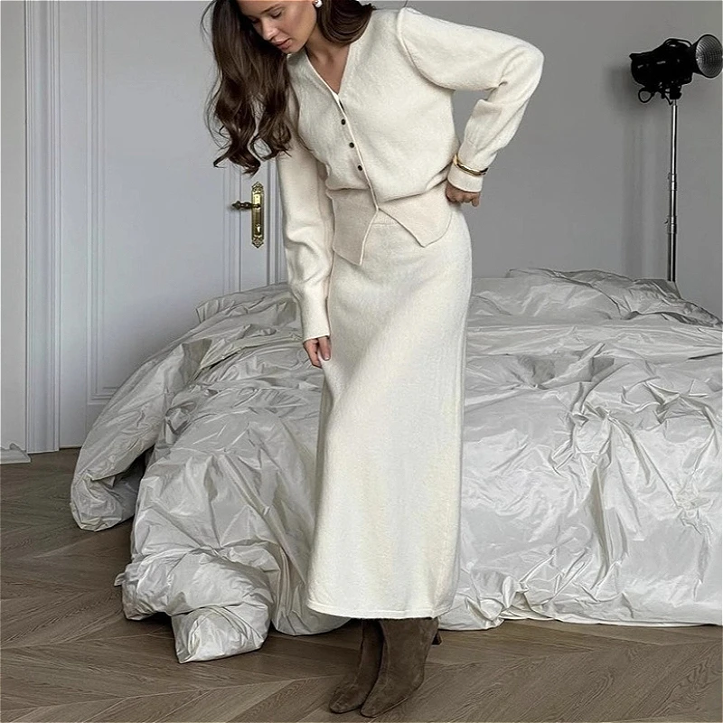Damen Zweiteiler-Set Rock-Set V-Ausschnitt Langarm-Mäntel Lange Röcke A-Linie Hohe Taille Y2k Streetwear Elegante Arbeitskleidung Strick Herbst
