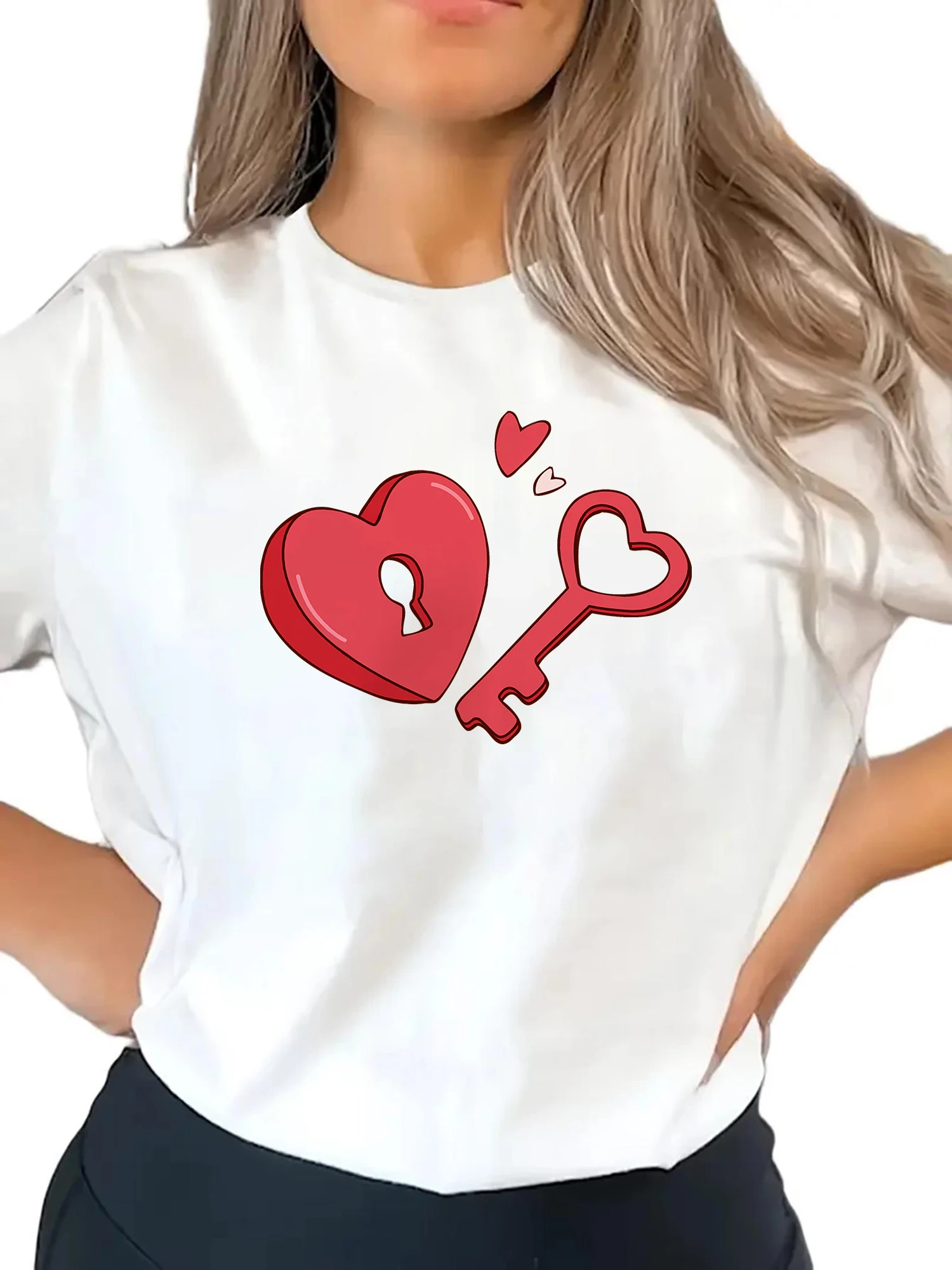 Women's Casual Short Sleeve T-Shirt Printed Loose Round Neck Top Casual Attire Love Lock Design Patterns Comfortable Clothing