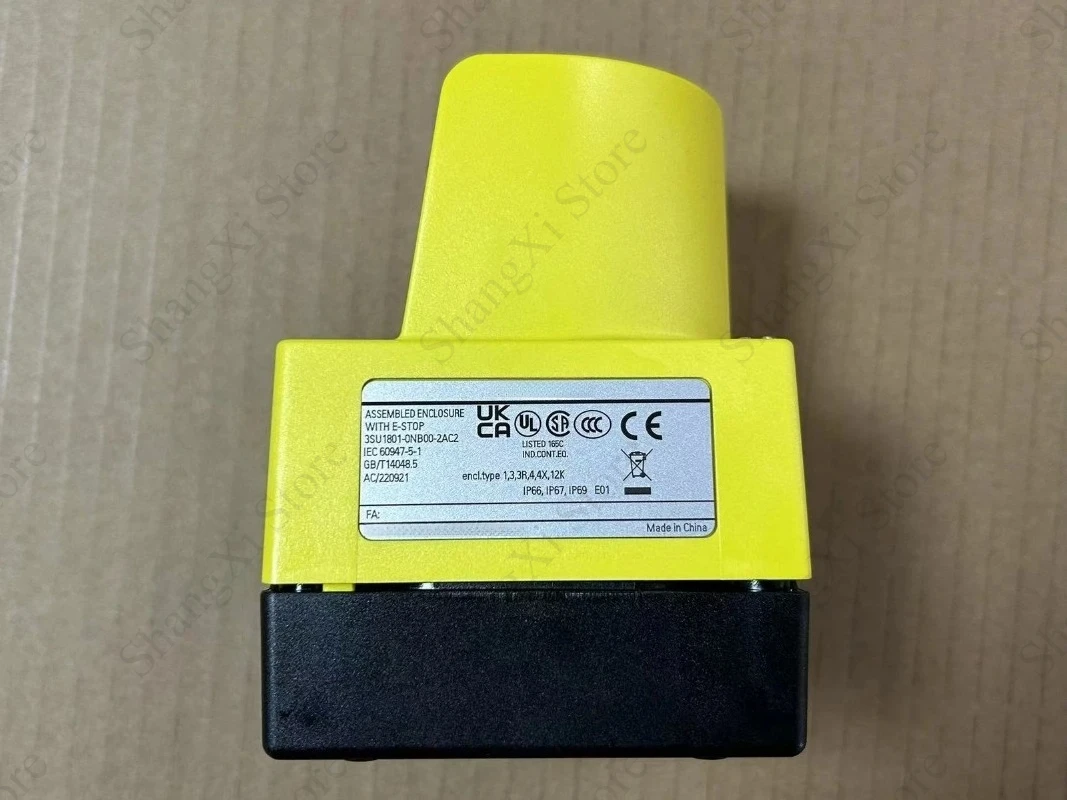 1PC Brand New 3SU1801-0NB00-2AC2 Emergency Stop Button 3SU18010NB002AC2 Fast Delivery