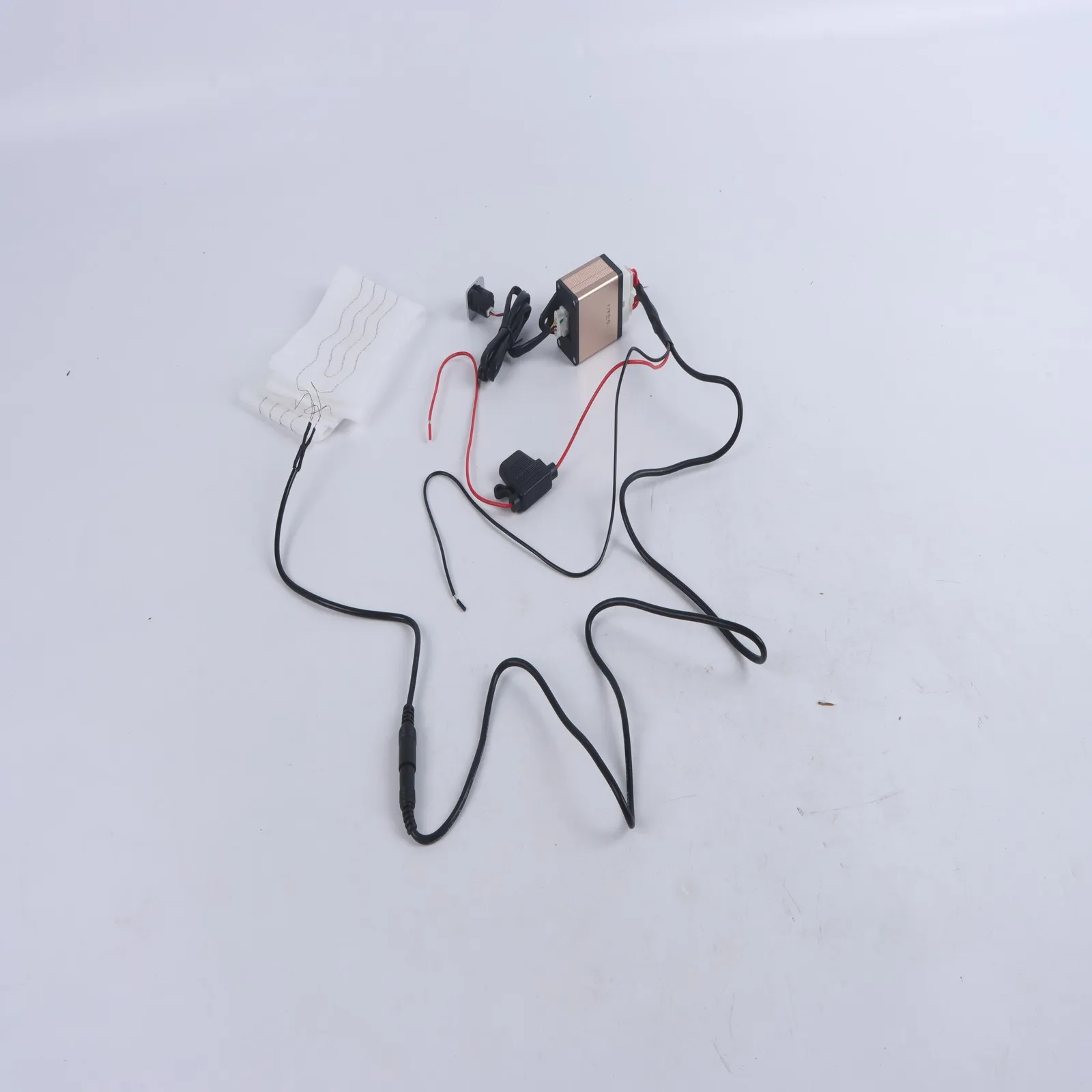 

1 комплект, универсальная нагревательная накладка на руль с подогревом 12 В для автомобильных аксессуаров