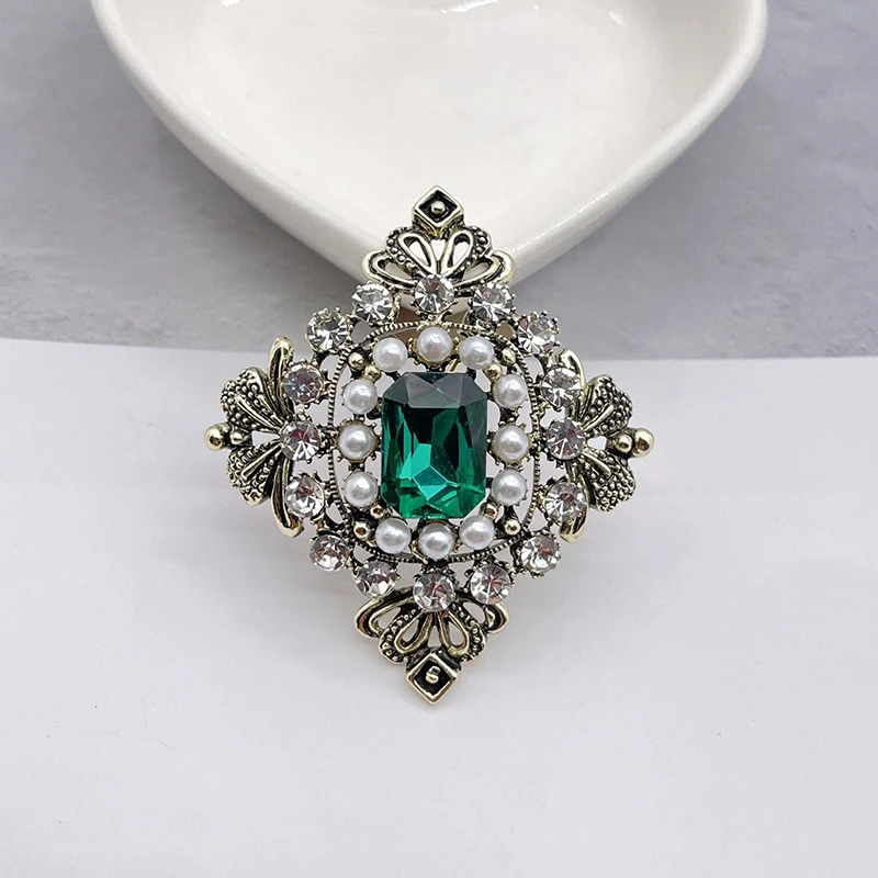 New Hot Baroque Red Rhinestone Cross Brooch Pin Metal Big Brooch Ladies Vintage Pin Clothes Scarf Clip Jewelry