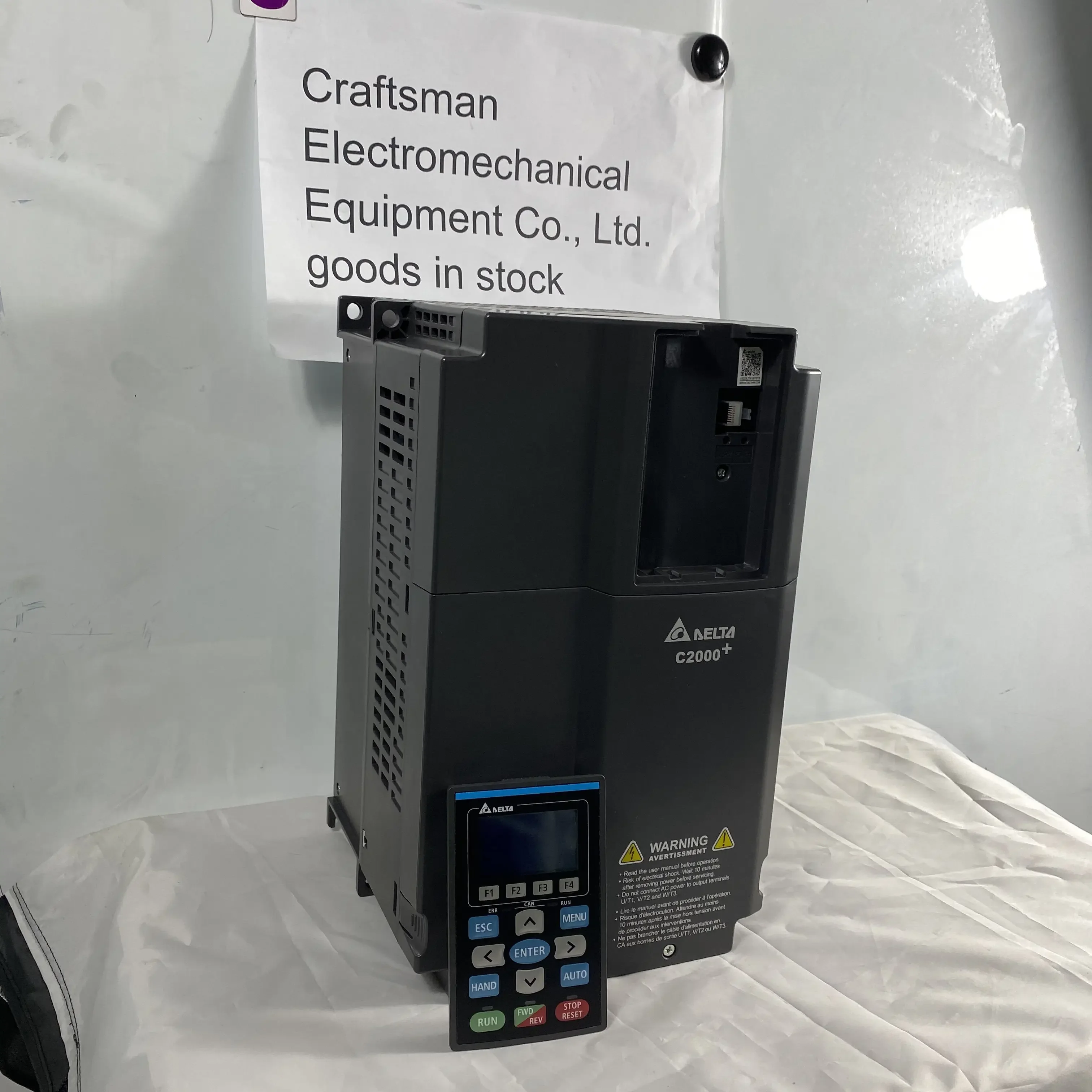 DELTA-controlador de frecuencia Variable, Motor de CA de VFD300C23A-00 trifásico, VFD C2000 Plus, 30KW, 220v, Original y genuino