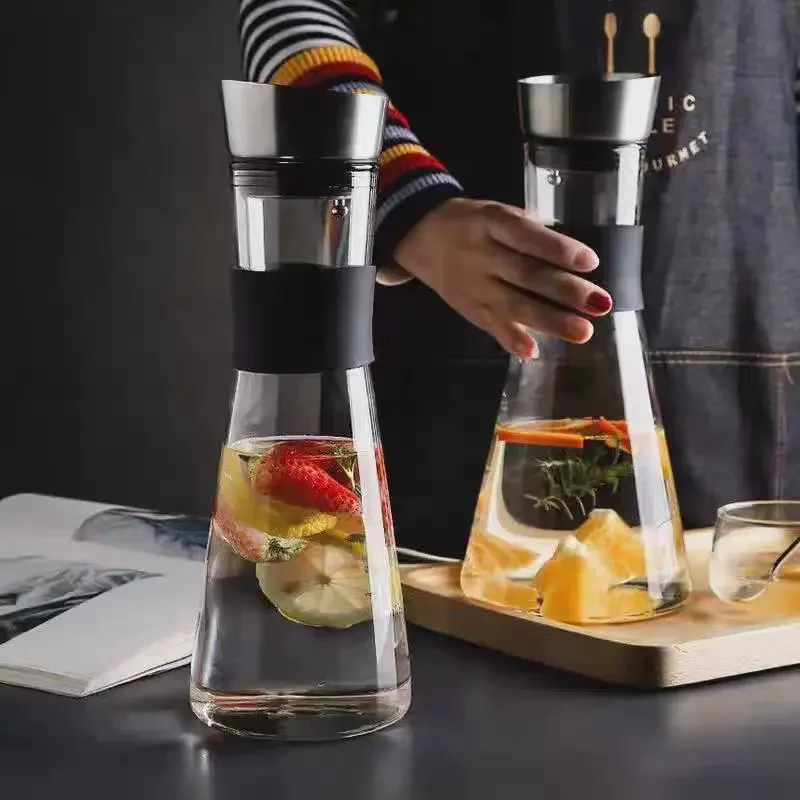 Modern Minimalist Glass Water Carafes with Silicone Heat-Resistant Sleeve high temperature resistance Water Carafes Home Kitchen