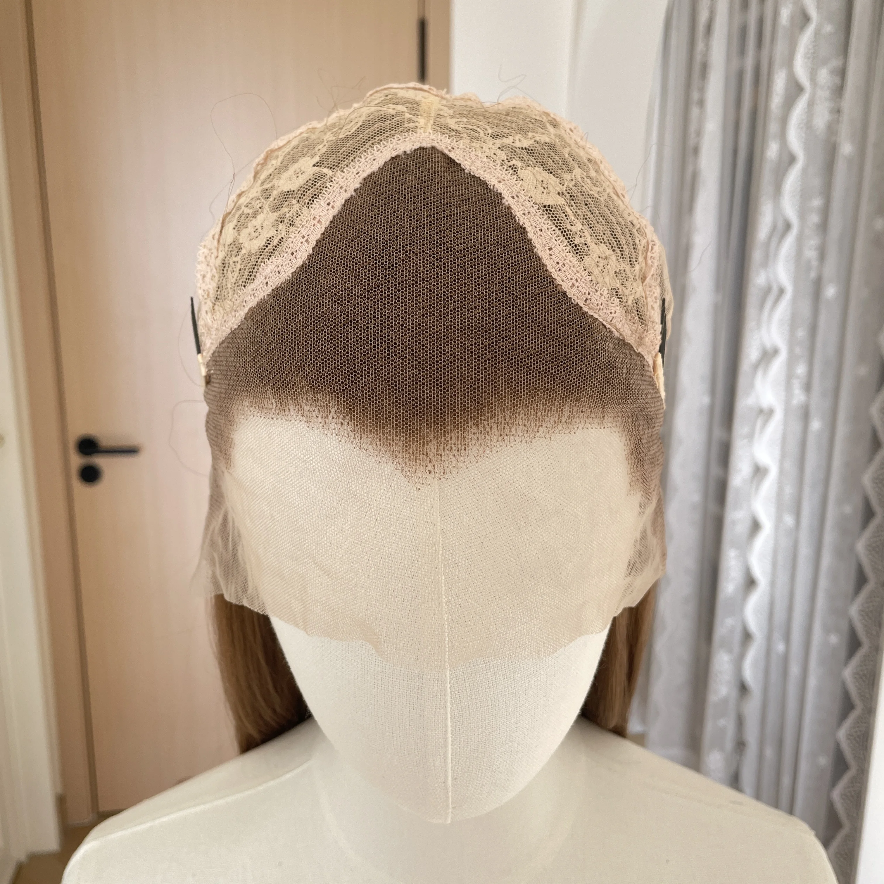 Widow‘s Peak Dark Honey Brown 13x4 Lace Front Wigs Women 26 Inch Long Straight Synthetic Cosplay Wigs for Men Glueless Halloween