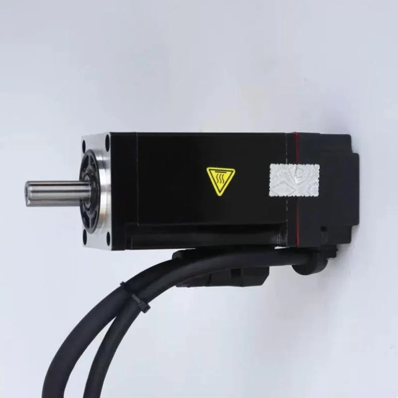 0.32N·m Constant Torque, 3000RPM, 2500PPR Encoder, 40mm Frame, 8mm Shaft with Keyway，100W 24V Low-Voltage DC Servo Motor