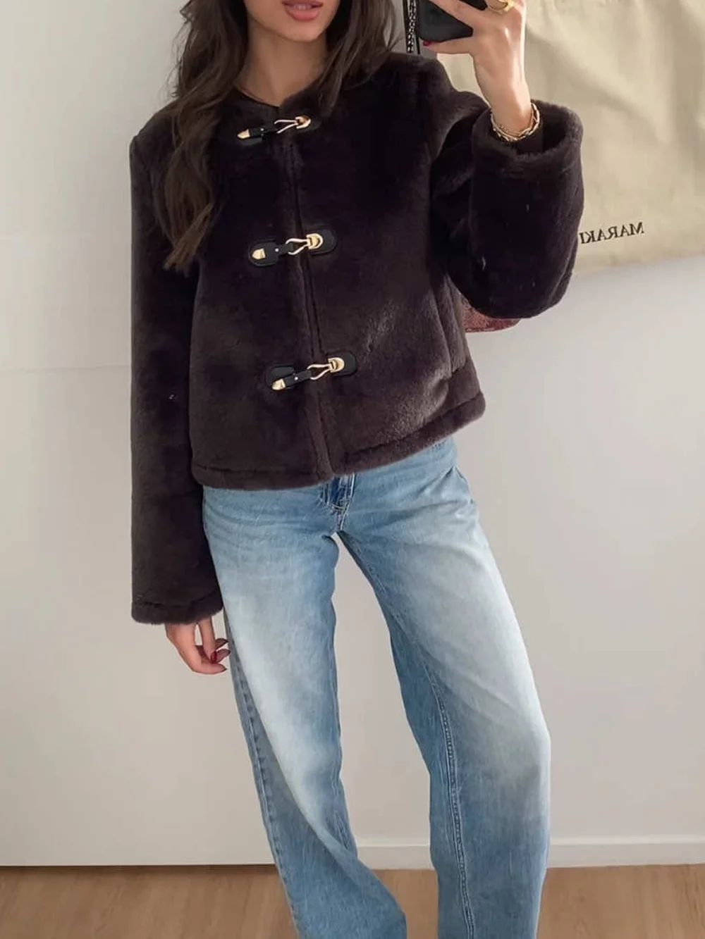 

Женская осенняя модная универсальная флисовая куртка с пряжкой и круглым вырезом с карманами, уличный стиль, повседневная теплая короткая куртка