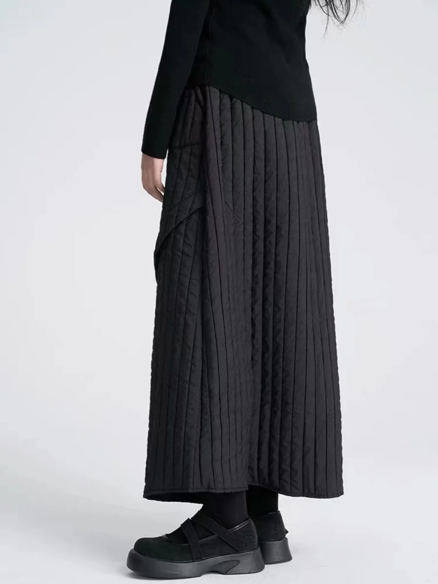 กระโปรงทรงเอเอวสูงสไตล์เรโทร ดีไซน์ผ่าข้างแบบไม่สมมาตร สีพื้น ความยาวปานกลาง ทรงเอไลน์ สำหรับผู้หญิง