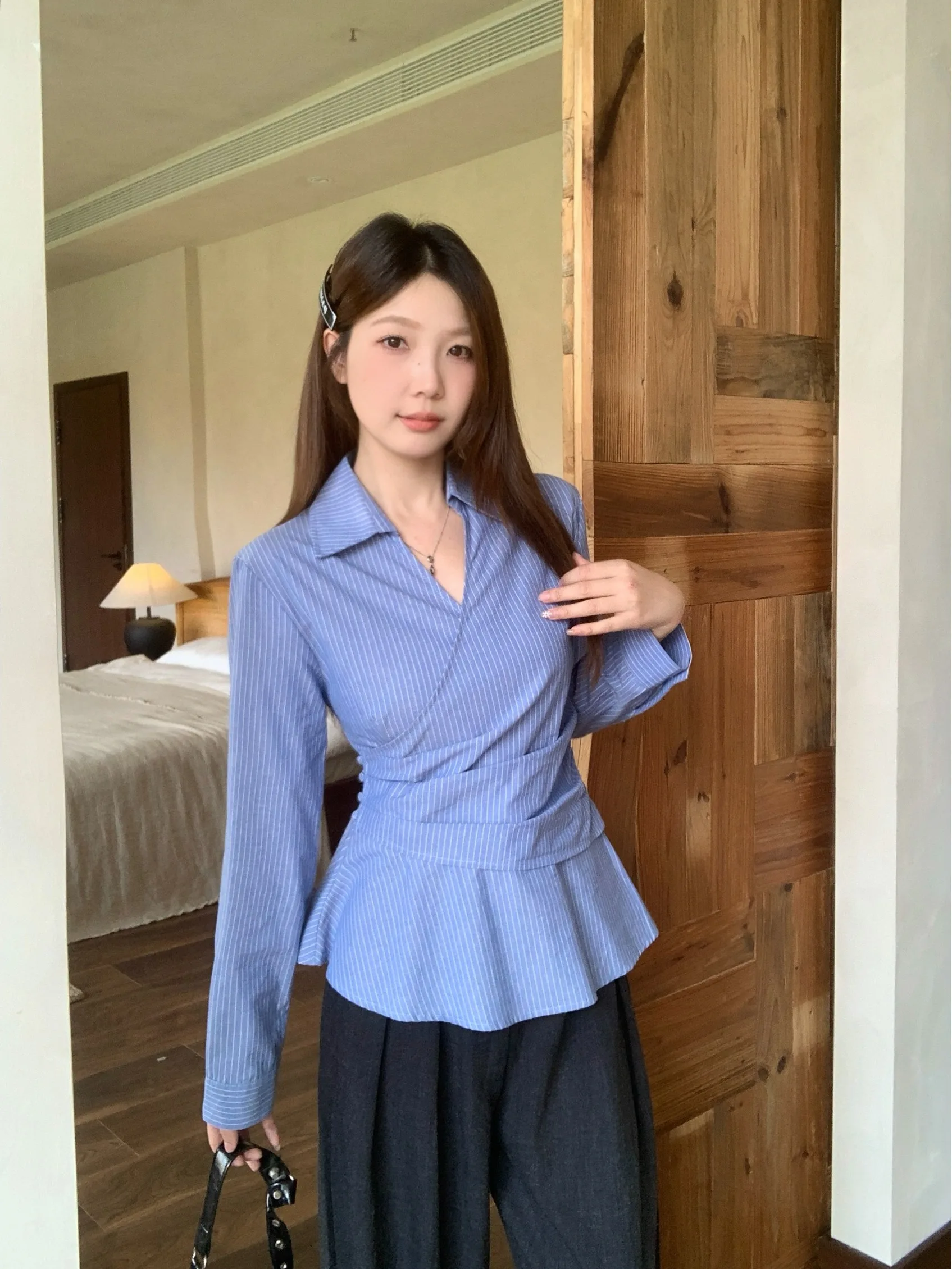 

plus Size Korean Striped Shirt Women's Fashion Slimming Top Waist-Cinching Trendy Long Sleeve Neck Commute Style Shirt