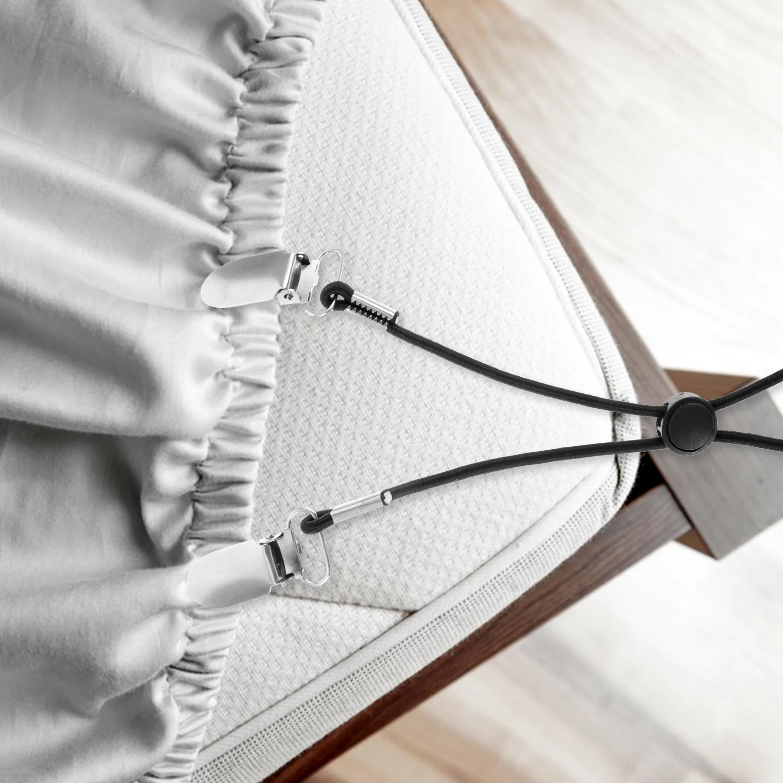 

2Pcs Bed Sheet Clip Straps Adjustable Elastic Mattress Holders Fasteners for Fitted Sheet Corner Bed Clips for Sheets