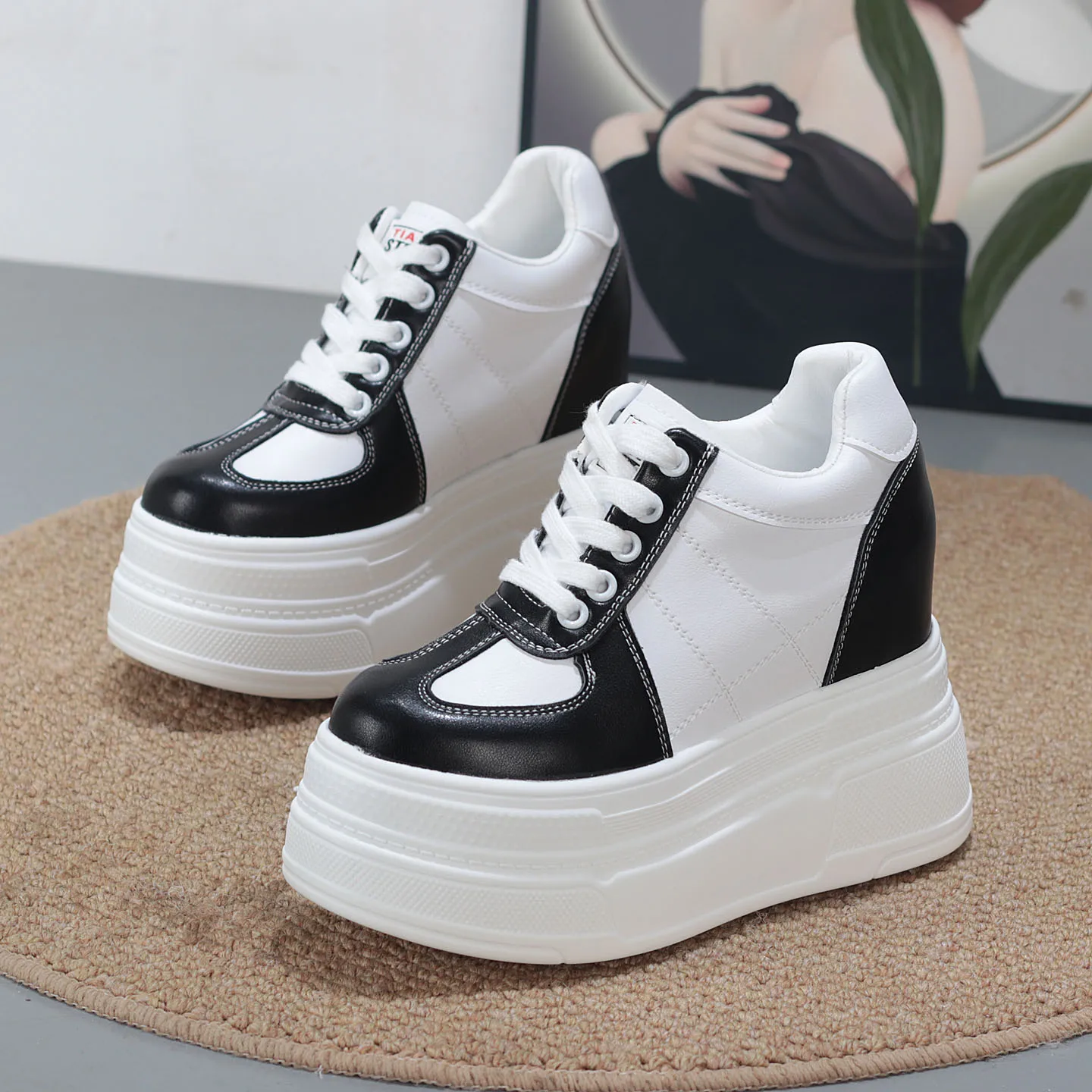 

Women's 12cm Hidden Wedge Thick Sole Leather Sneakers Spring Autumn Fashionable Cotton Padded Casual Shoes with Super High