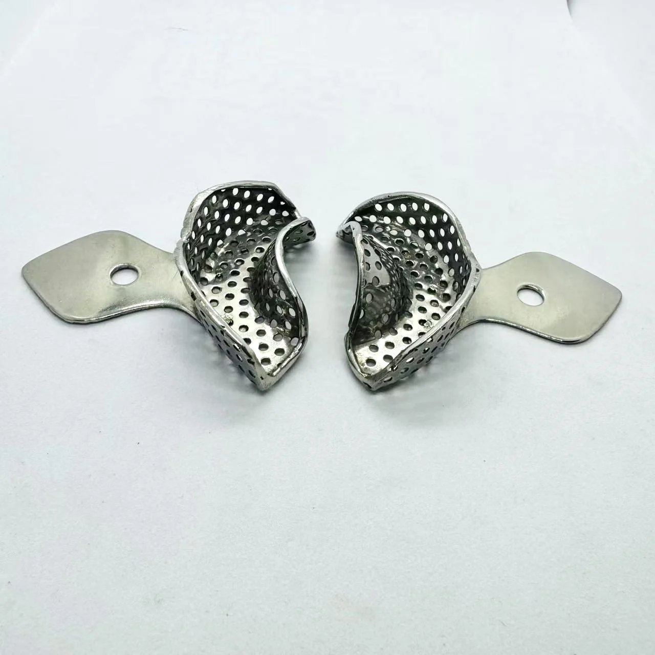 2pcs Dental Quadrant/Partial Impression Trays, Laboratory Tools Upper Lower Teeth Impression Trays, Dentist Tools