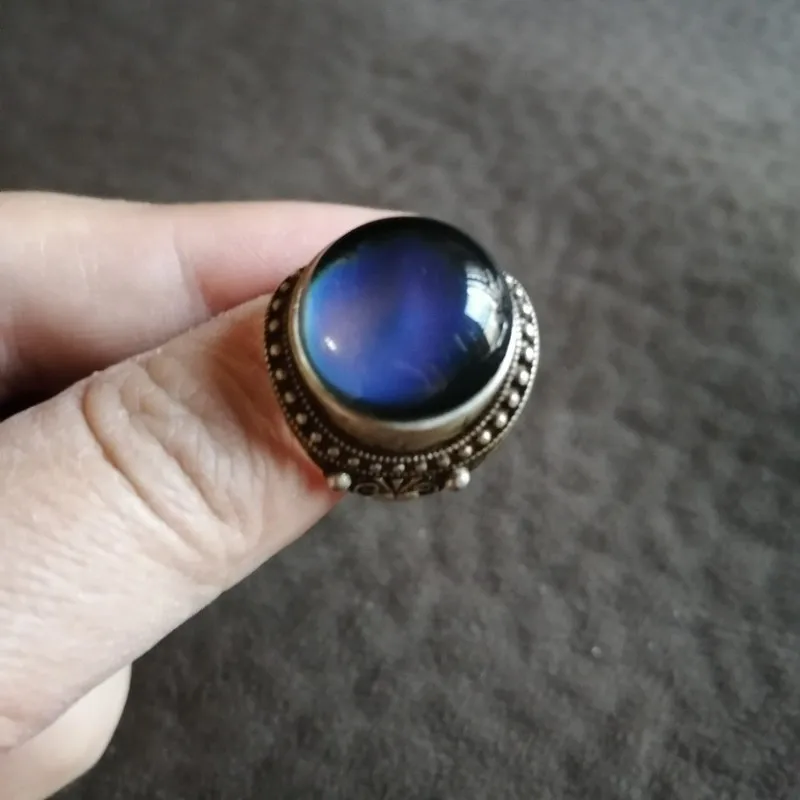Antique Vintage Retro Silver Ring Color-Changing Round Gemstone, Adjustable Size, With Aged Patina