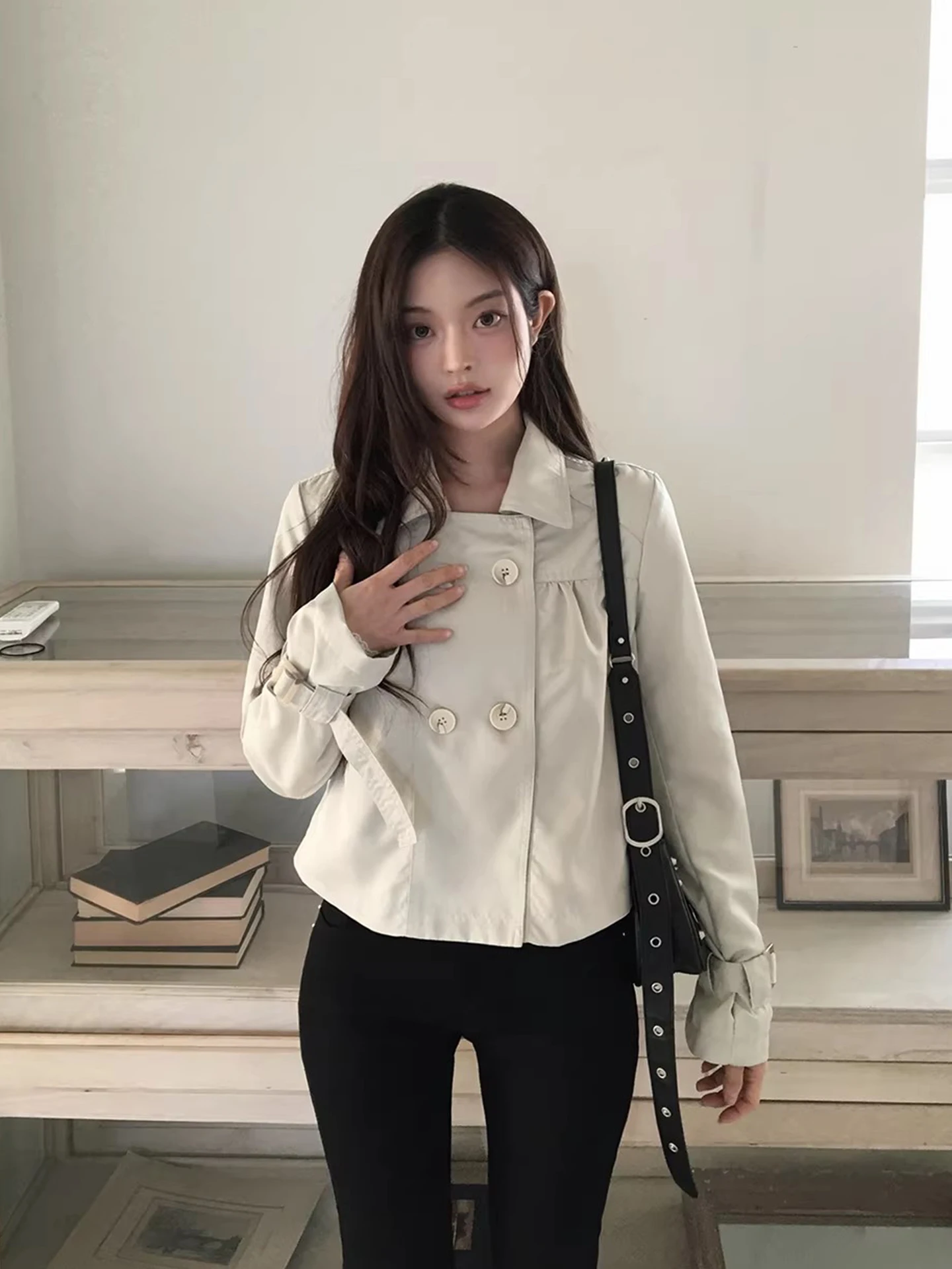 Spring New Design Double-Row Button Short Coat Casual Versatile Jacket Women's Turn-down Collar Outerwear Polyester Fiber