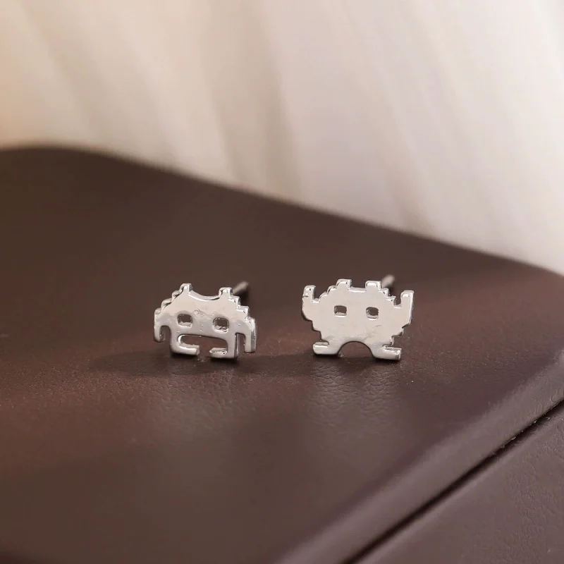 Hot selling new 925 sterling silver fashionable cute cartoon pixel robot asymmetrical personality versatile earrings for women