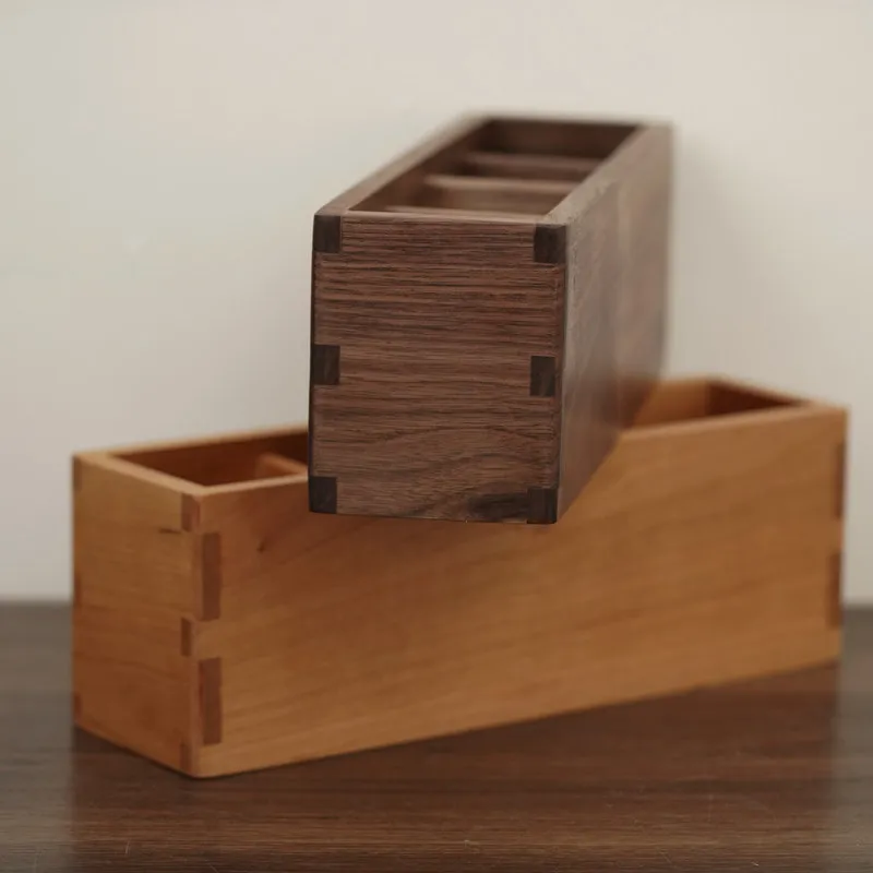 Solid wood light luxury high-end pen holder office desktop four-grid large capacity large home ornaments do not take up space