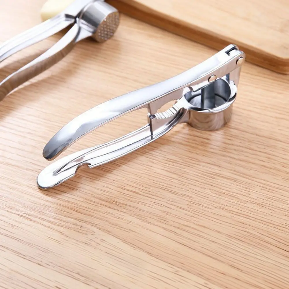 Manual Garlic Press Stainless Alloy Kitchen Mincer Crusher Garlic Ginger Masher Squeezer Effortless Cooking Kitchen Tool