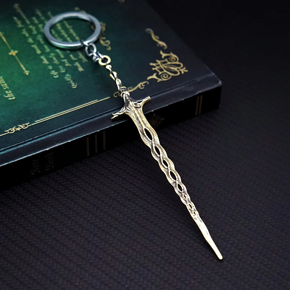 Game Keychain Sacred Relic Sword Key Chain Pendant Keychains for Men Game Accessories Bag Car Key Ring Jewelry Llaveros