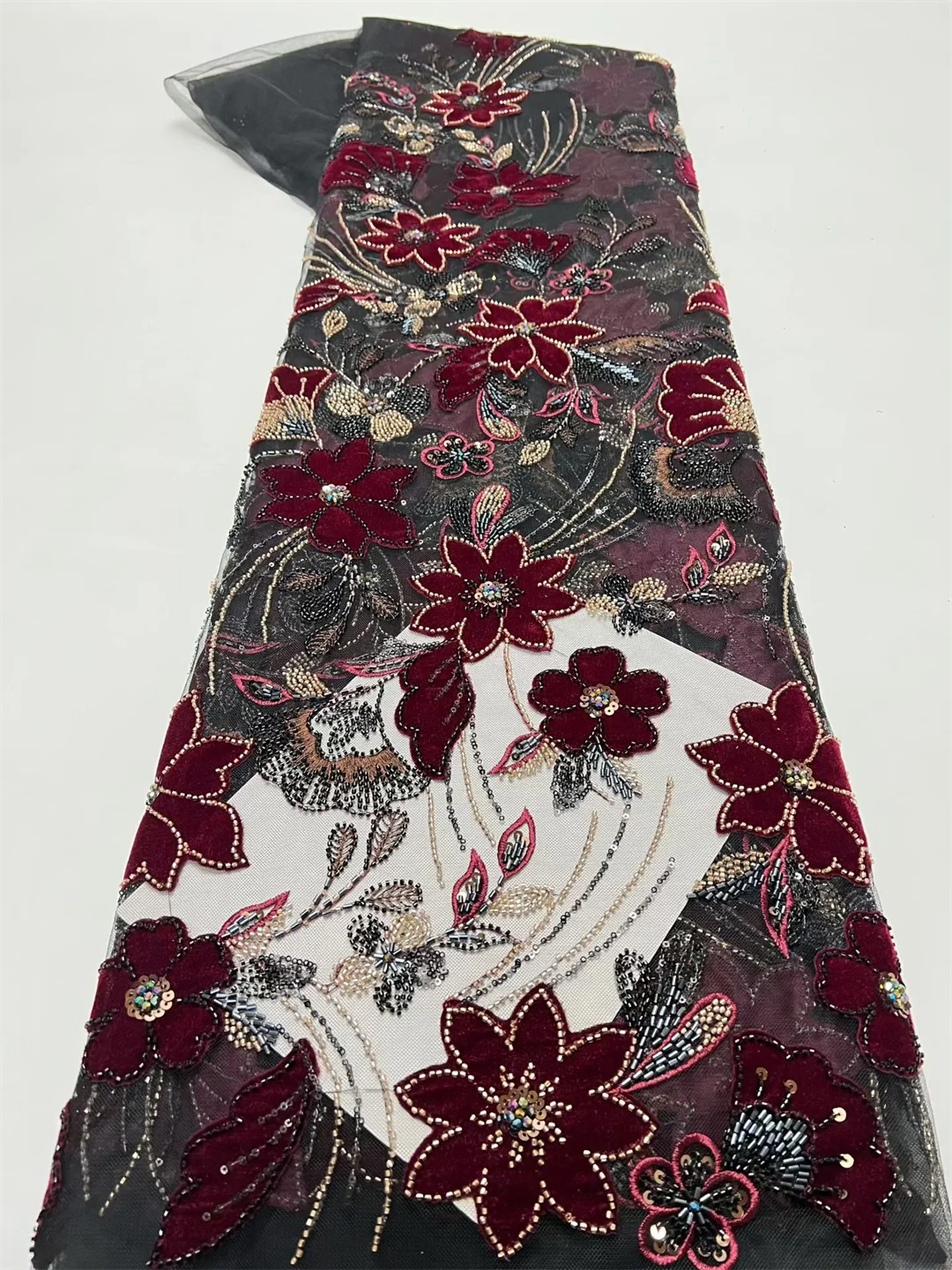 

Нигерийская роскошная бархатная ткань с пайетками и кружевом 2026, высококачественная африканская кружевная ткань с бисером во французском стиле для женских свадебных и праздничных платьев