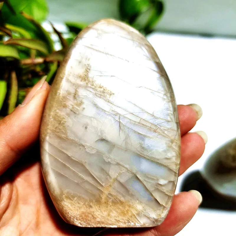 Natural Stone Orange Moonstone With The Type Of torch Ornaments Witchcraft Spirit Meditation Feng Shui Crystal Room Decoration