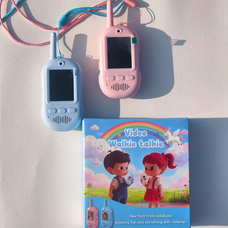 Par de Walkie Talkies para Crianças - Tela de 2 Polegadas, Chamada com Um Clique, Intercomunicador Amigável para Crianças, Longo Alcance e Fácil de Usar