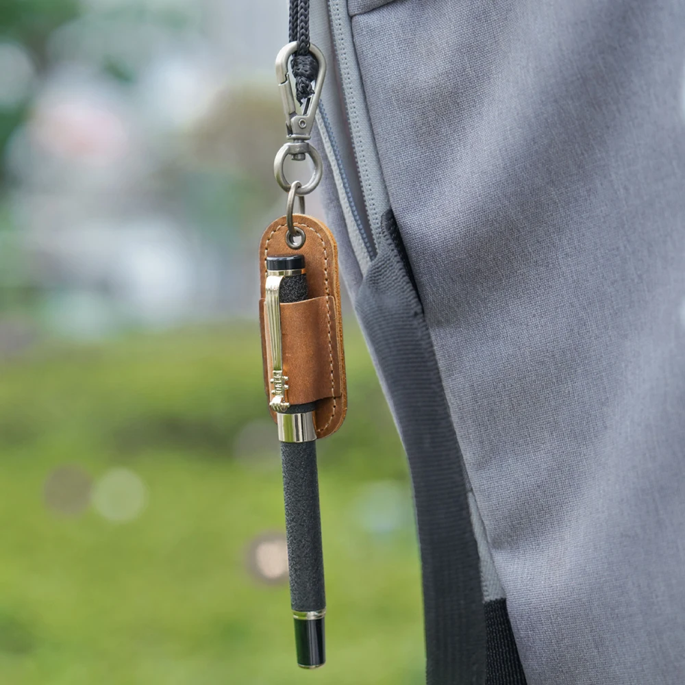 Portable Single Pen Holder with Snap Hook Keychain Attachment Pencilcase Mini Travel-Friendly Writing Toolkit Organizer