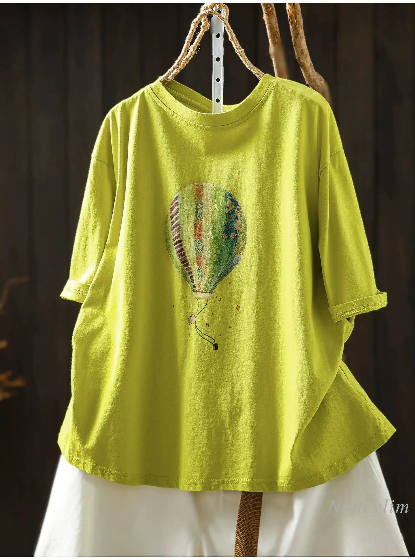 T-shirt à manches courtes pour femme - Nouveau modèle d'été unique, magnifique et vraiment chic. T-shirts avec imprimé montgolfière