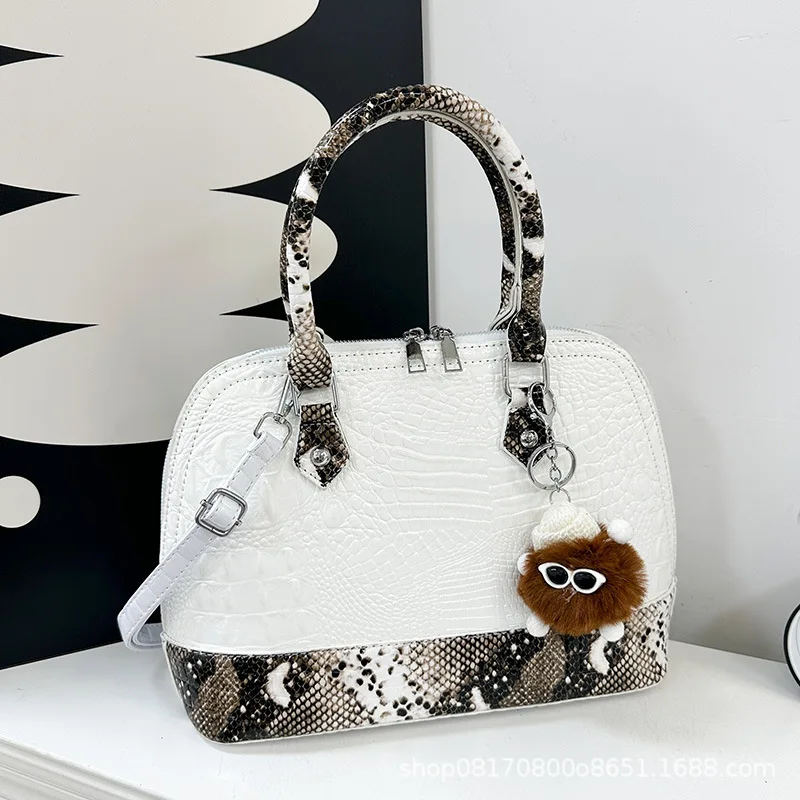 

Premium European & American Style Bag - Chic High-End Design, Versatile for Handheld, Crossbody & One-Shoulder Wear