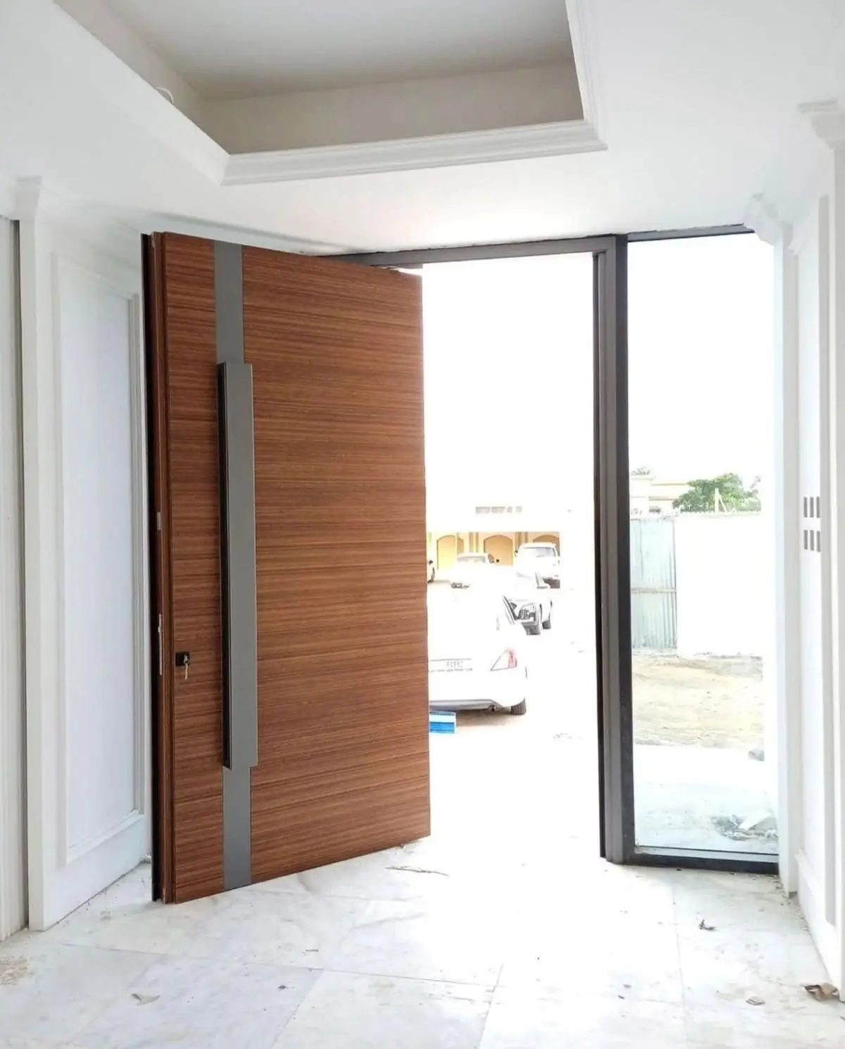 Residential Security Aluminum Entrance Door Modern Simple Style Steel Entrance Door Reliable Strong Entrance Door for Home Entry