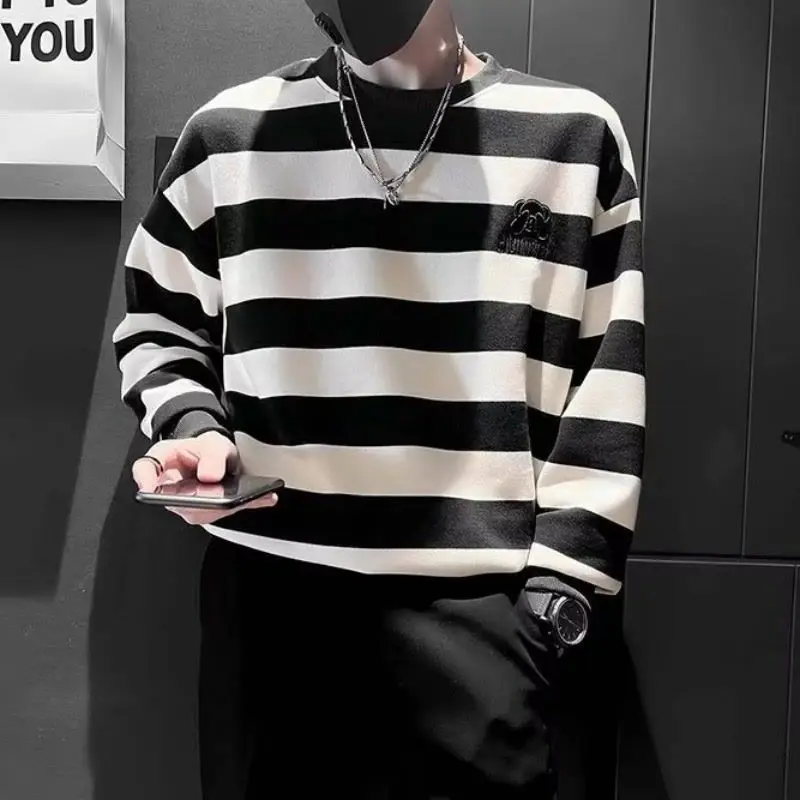 Striped Sweater Men\'s Long Sleeved Spring and Autumn Trendy Casual Ruffian Handsome T-shirt Men\'s Round Neck Pullover Top