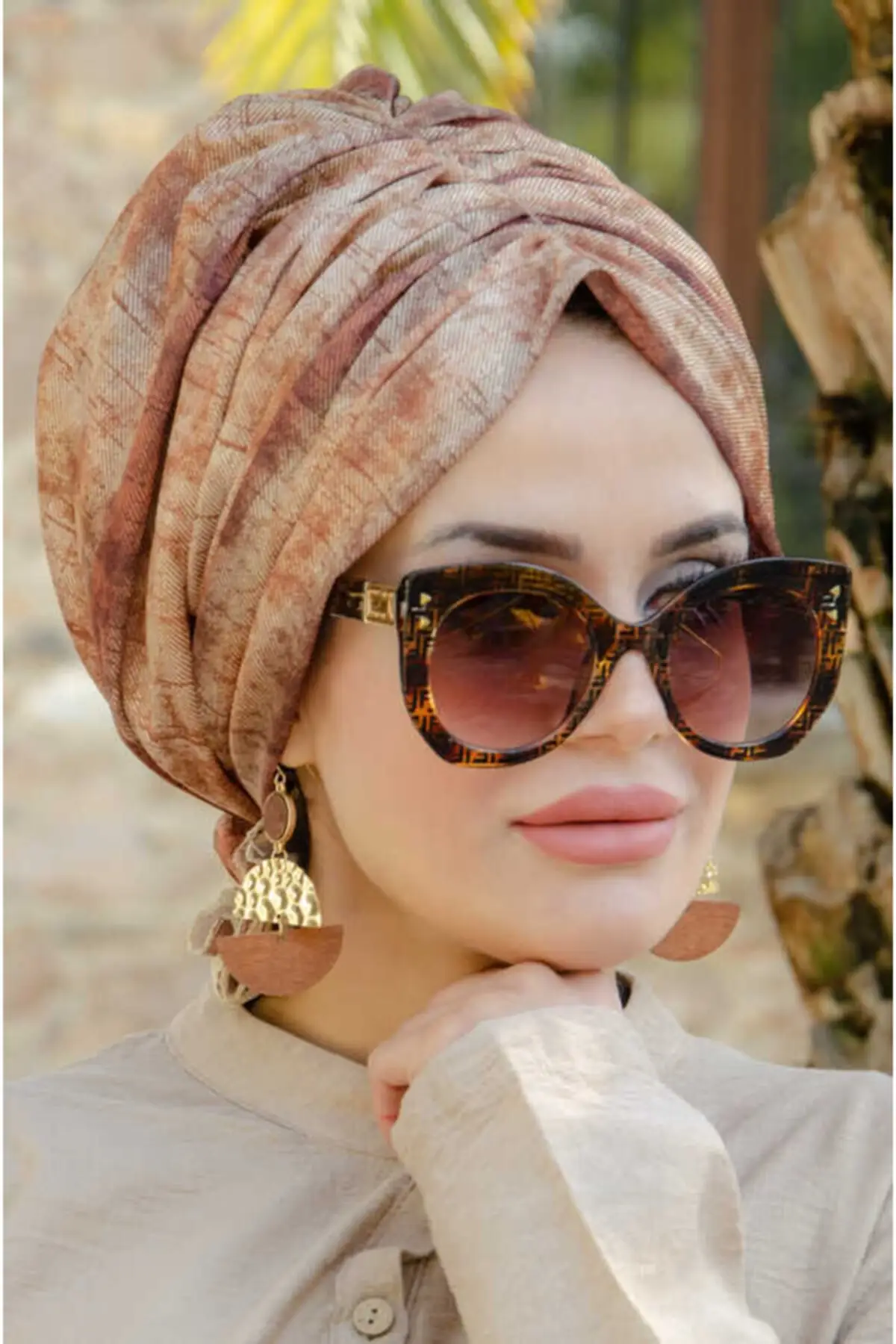 Women Tan Grayscale Buckled Bone