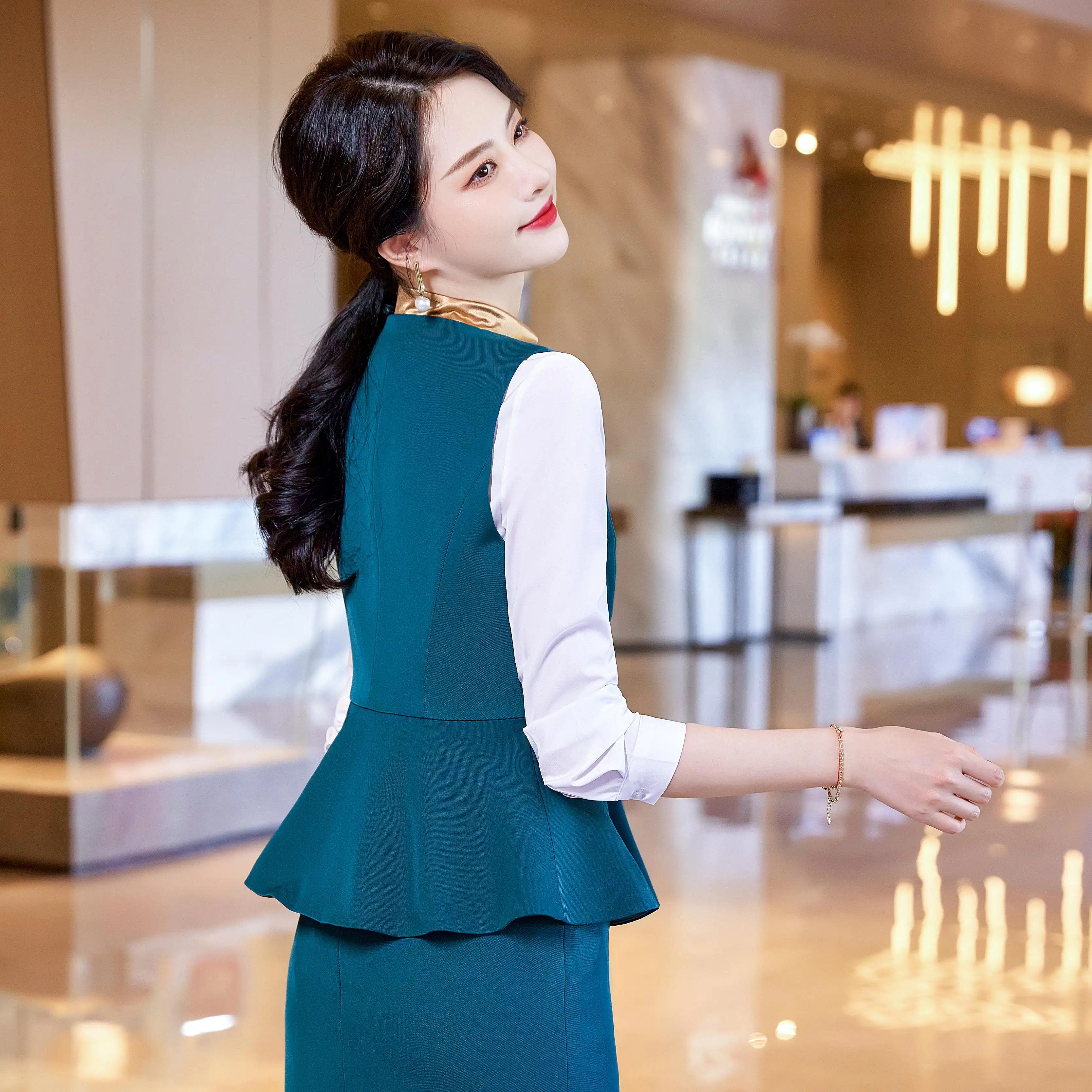 Ladies uniform for hotel receptionist Blazers Ladies Women Clothes Wholesale Pant Suit skirt Fashion Blazer Coat vest