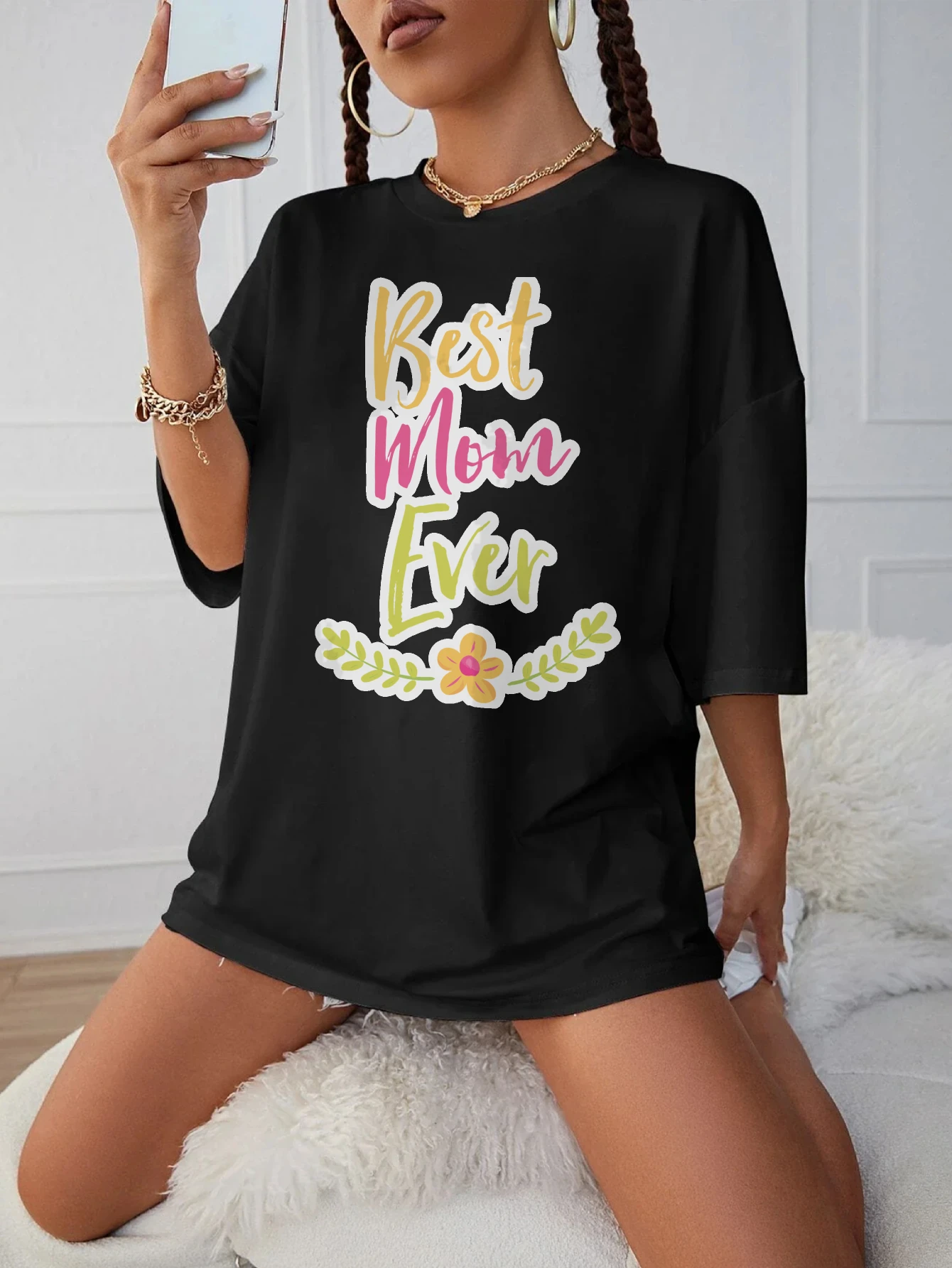 

best mom ever Comfortable Black T-Shirt for Women Loose Fit Round Neck Perfect for Late Pregnancy Winter
