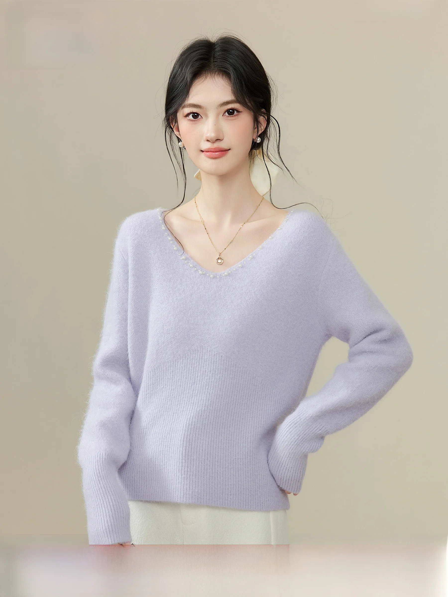 

Warm Knitted Sweater with Pearl Decor V-Ne Side Saes Hanging Ne for Women Ele Sle Long Sve Soft Comfortable Wi...