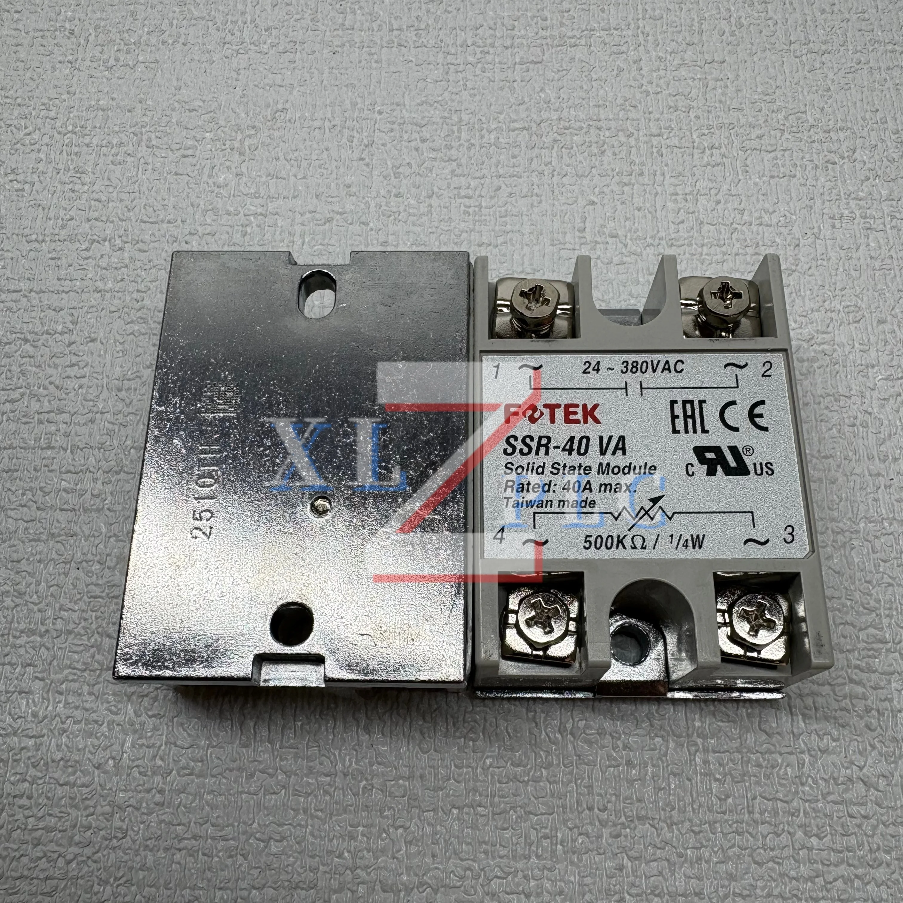 

SSR-40VA Solid-state Voltage Regulator New in Box