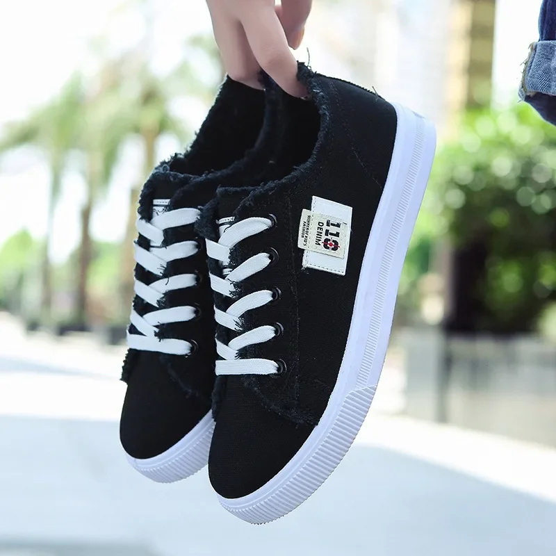 2024 New Spring Summer Women Canvas Shoes Flat Sneakers Women Casual Shoes Low Upper Lace up White Shoes