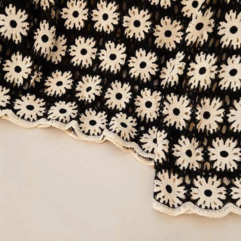 Boring Honey Autumn New Colorful Collided Hollow Out Top Women Hooked Bohemian Ethnic Style Knitted Sweater Long Sleeve T-shirt