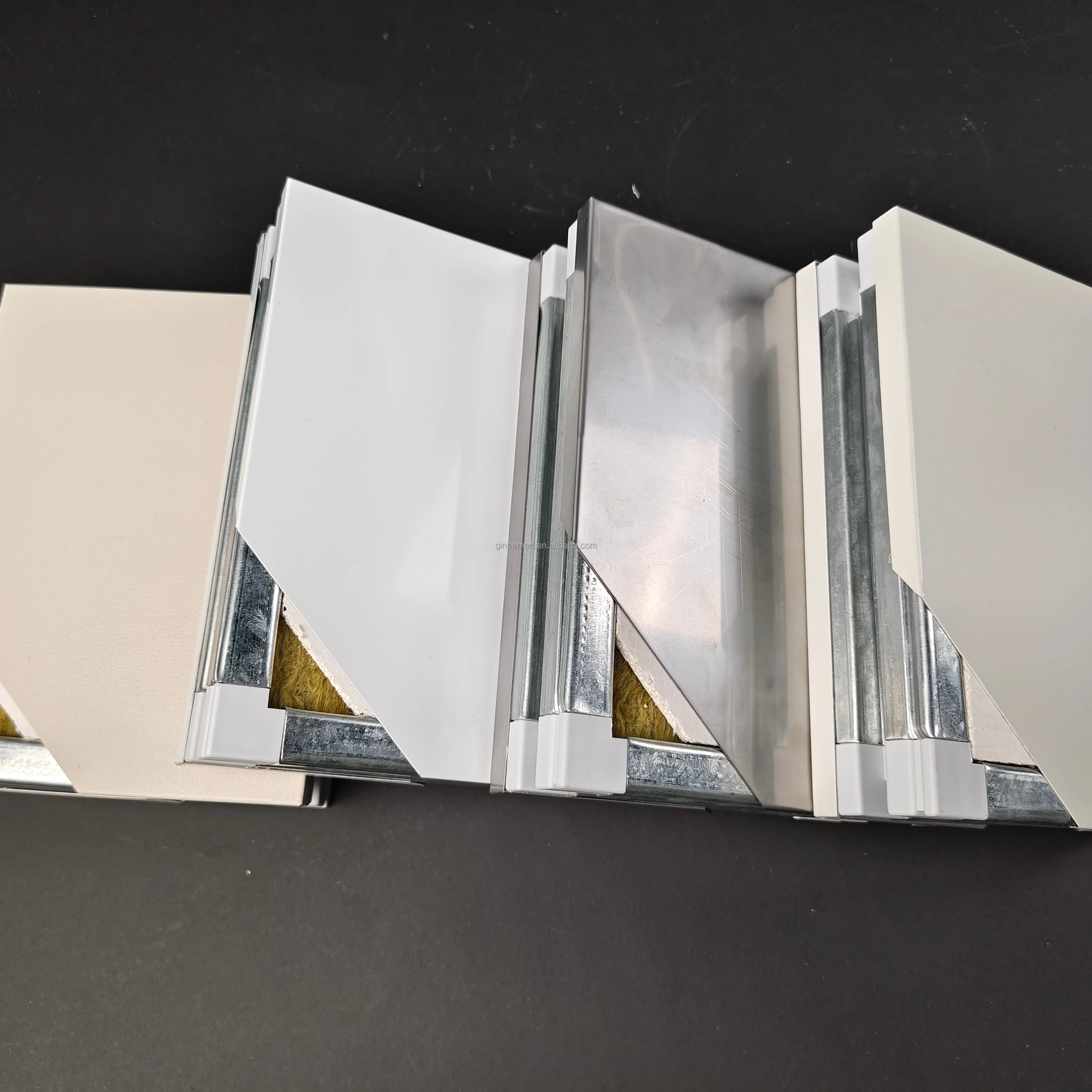 Customize Size Medical Building Boards Sound Proof Fireproof Insulated Roofing Panels Wall EPS Foam Sandwich Panels
