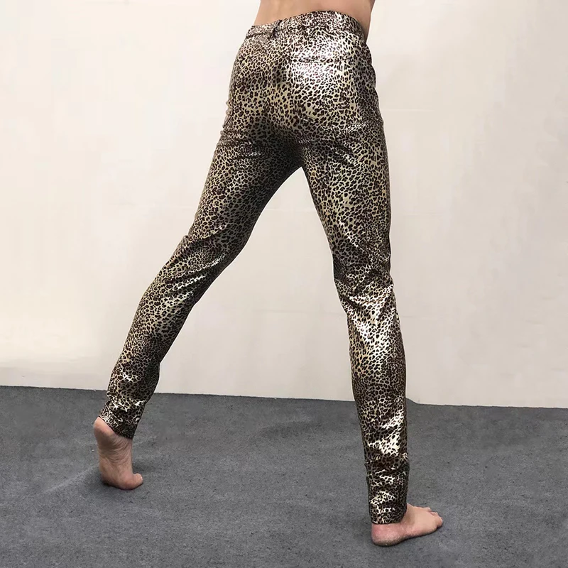 Mens 70s Disco Dance Stage Pu Leather Pants Sexy Leopard Metallic Stretch Trousers Mens Nightclub Party Prom Pantalones Hombre