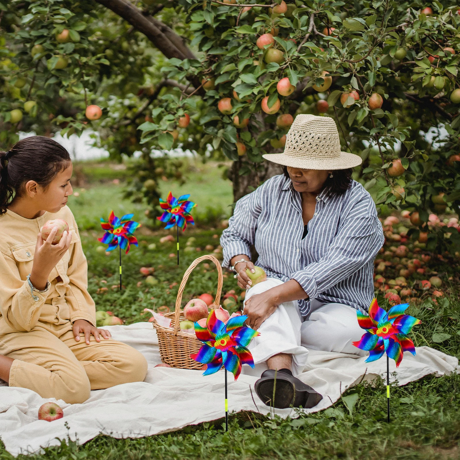 

6Pcs Reflective Wind Spinners PVC Material Bird Scaring Yard Decor Garden Pinwheels Lawn Ornaments Pinwheels for Yard and Garden