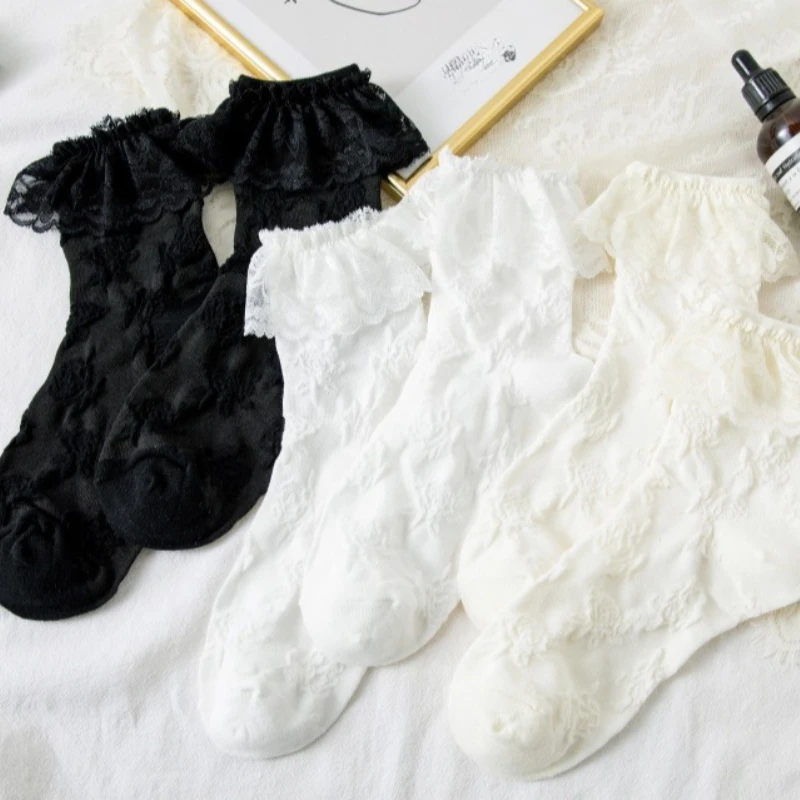 1/3 Paar modische neue weiße weiche Mädchen-Spitze-Spitze-Damen-Mittelsocken, bequem, atmungsaktiv, vielseitige Damensocken 2025