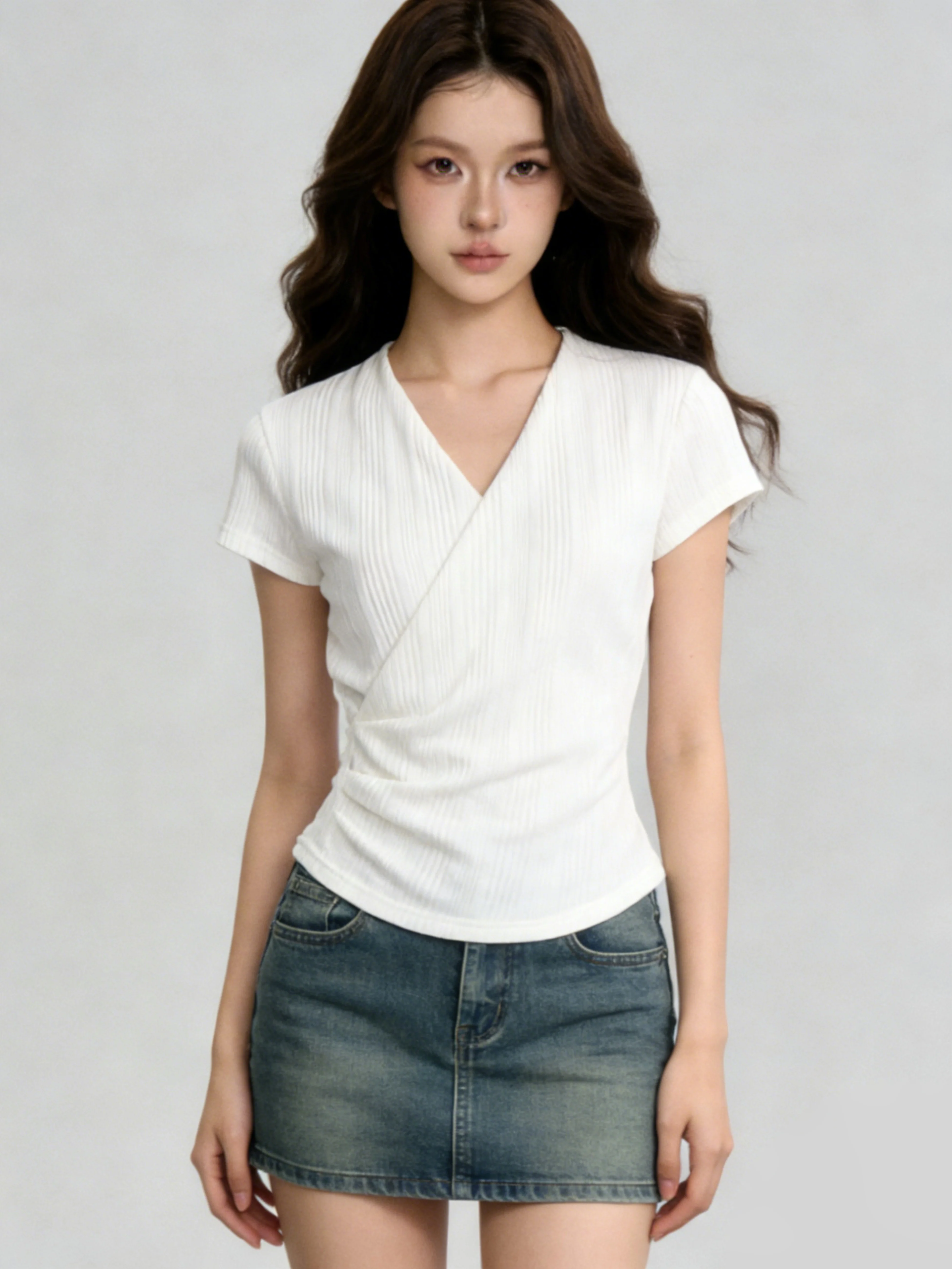 

Slim Fit Short Sleeve V-Neck T-Shirt Women's Casual Style Fitted Waist Short Length Flying Sleeve American Hot Girl Top