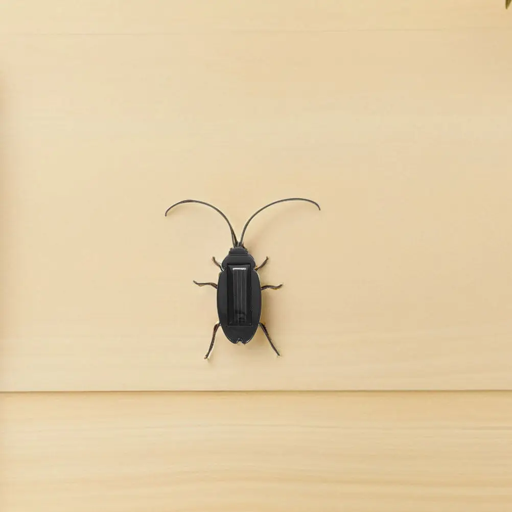 

4Pcs Solar Powered Insect Simulation Bugs Realistic Plastic Grasshopper Cockroach Educational Science Experiment Outdoor Indoor