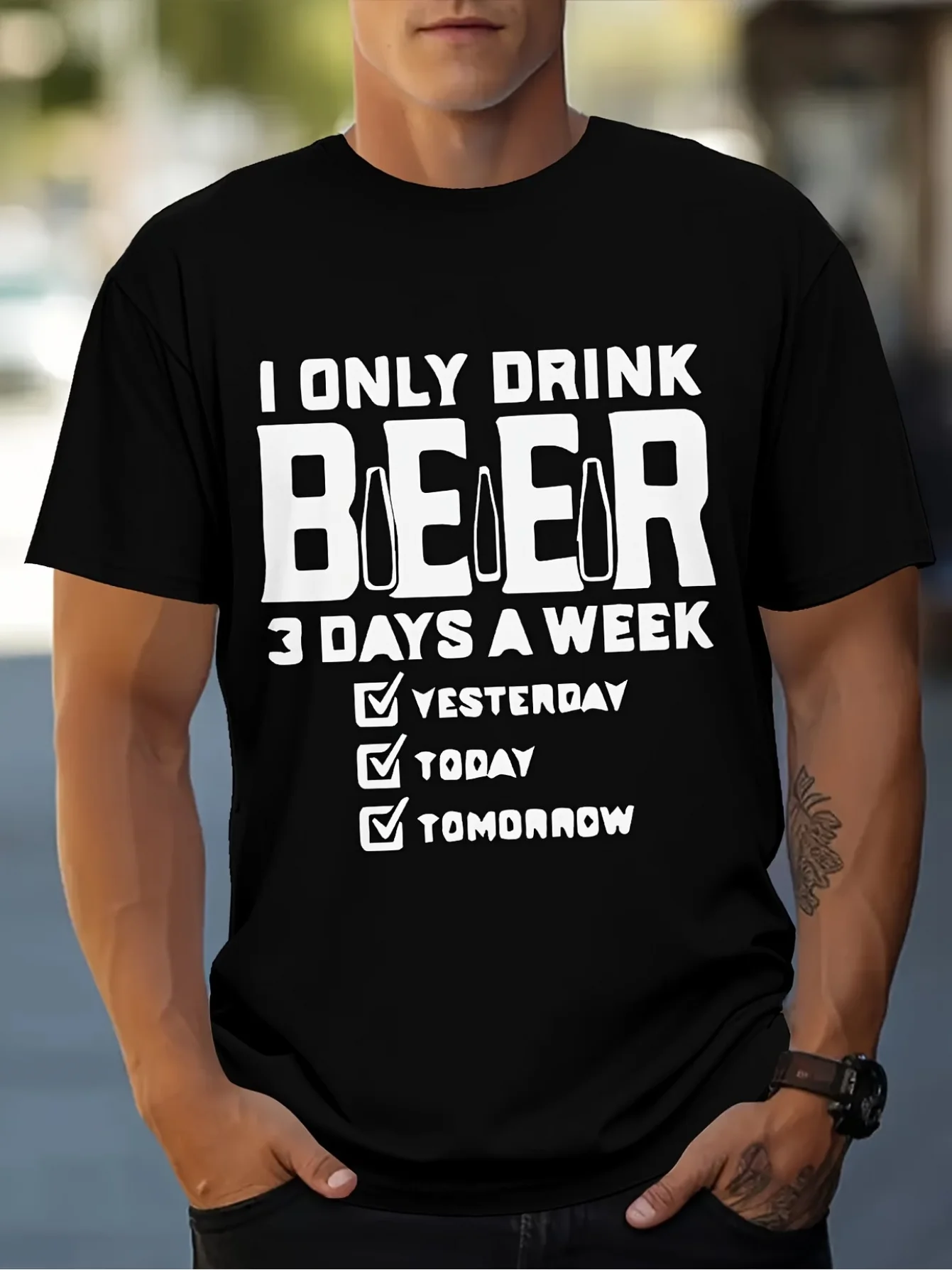 Summer Men's Sports T-Shirt, Black and White Fun Text Illustration Print T-Shirt, Versatile Trendy Style, Comfortable, Breathable, Loose-Fitting, Slimming Short-Sleeved Top