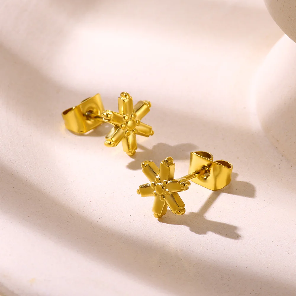 Pendientes delicados de concha de acero inoxidable para mujer, Mini pendiente bonito de Color dorado, Piercing, accesorios de joyería oceánica, el mejor regalo