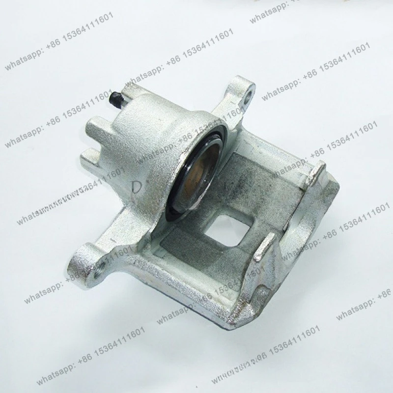 

Auto parts 07-15 front brake pump L/R front brake caliper