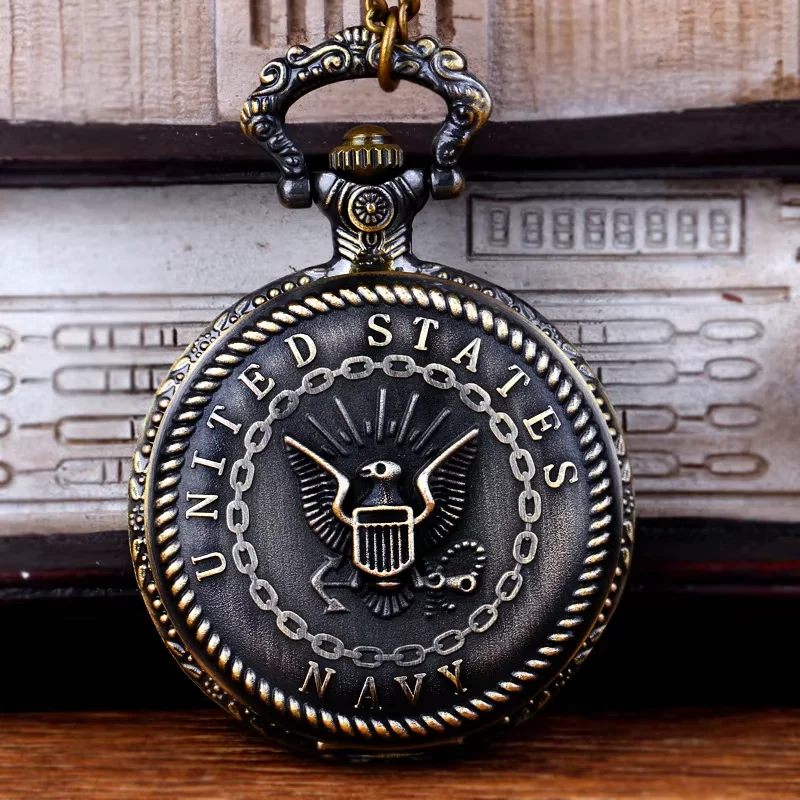 1075Fashion personality large bronze iron chain circle bird shield retro quartz pocket watch Classical vintage pocket watch