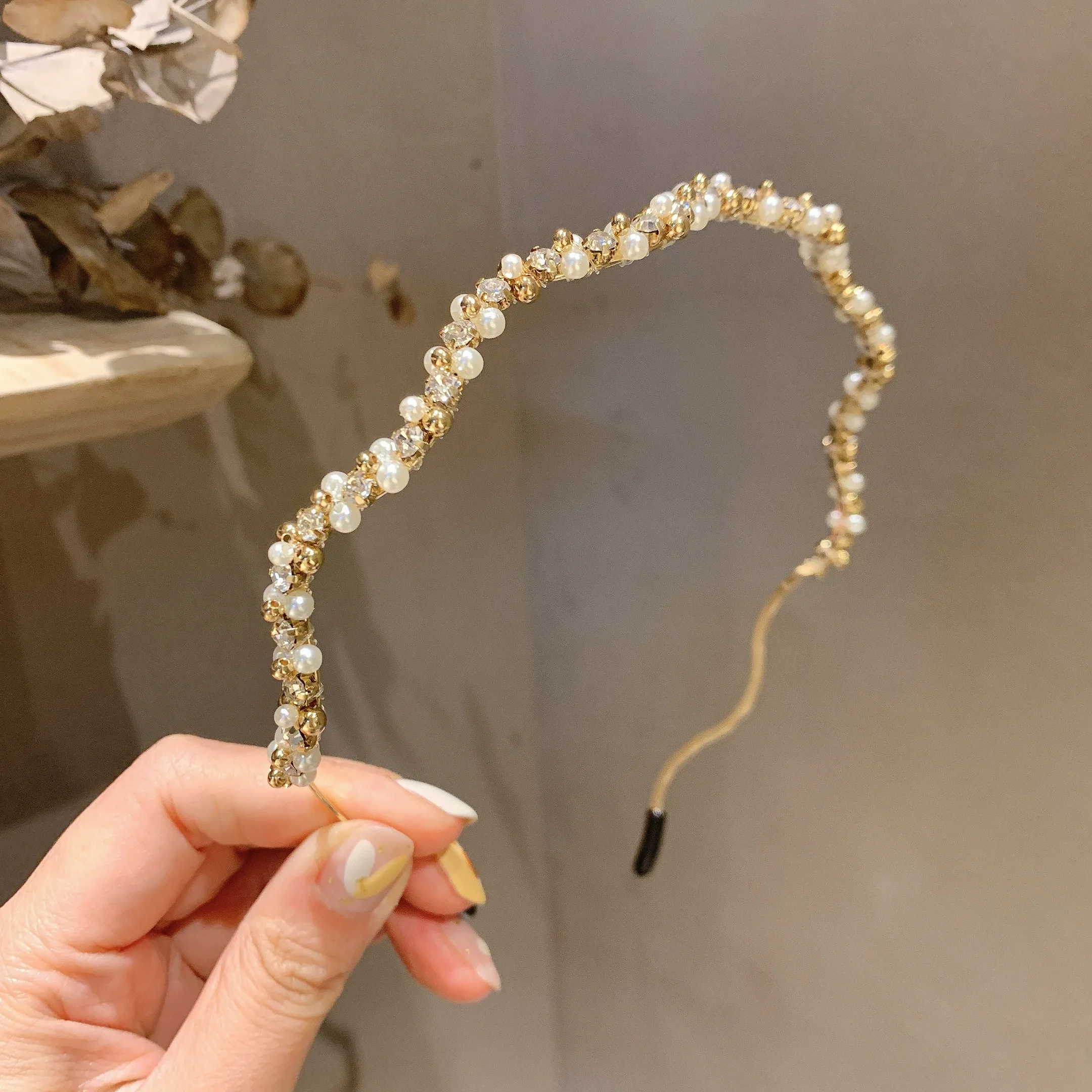 Pearl Rhinestone falista opaska na głowę opaska na głowę kobiety błyszczące kryształowe opaski na głowę dziewczyny zdjęcie podróż stylizacja Bezel