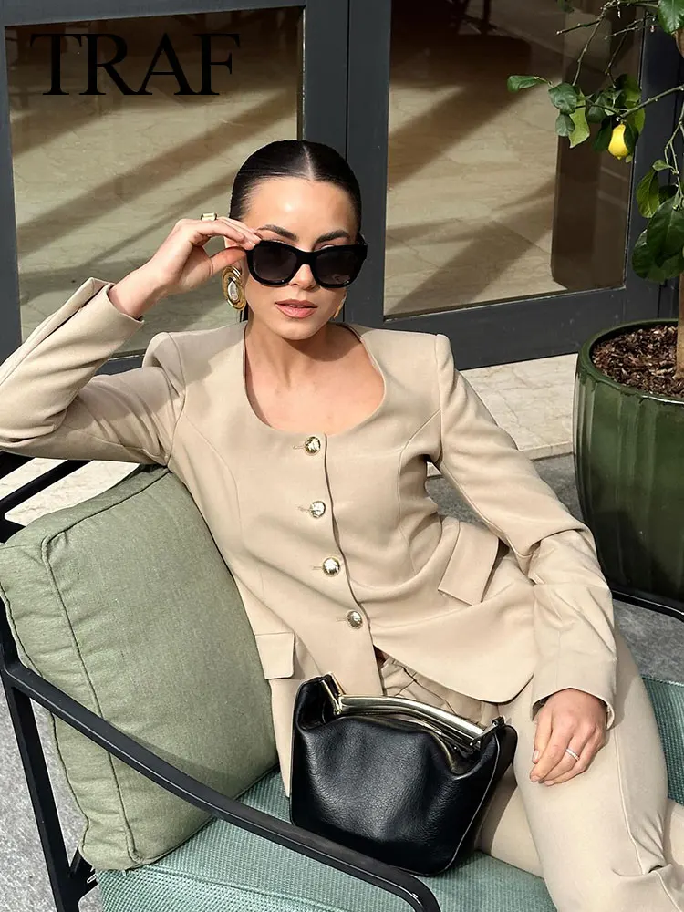 

TRAF Spring Women's Fashion Long Sleeve Metal Single Breasted Blazer Elegant Women's Pocket Blazer Women's Round Neck Top Y2K