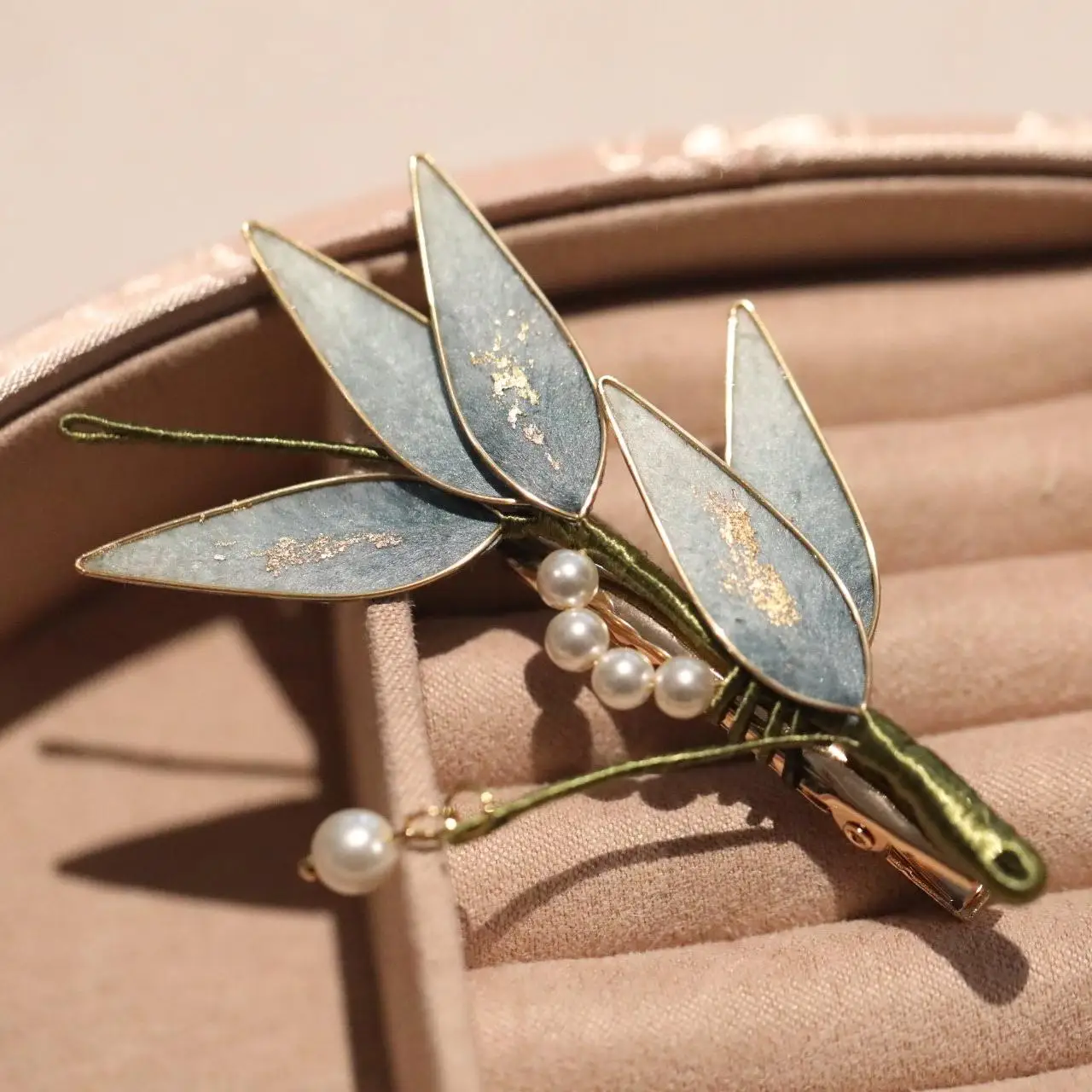 Non-Heritage Handmade Velvet Flower Barrettes Silk Thread to Give Mom Teacher's Day Gift  Clothing Cheongsam Accessories